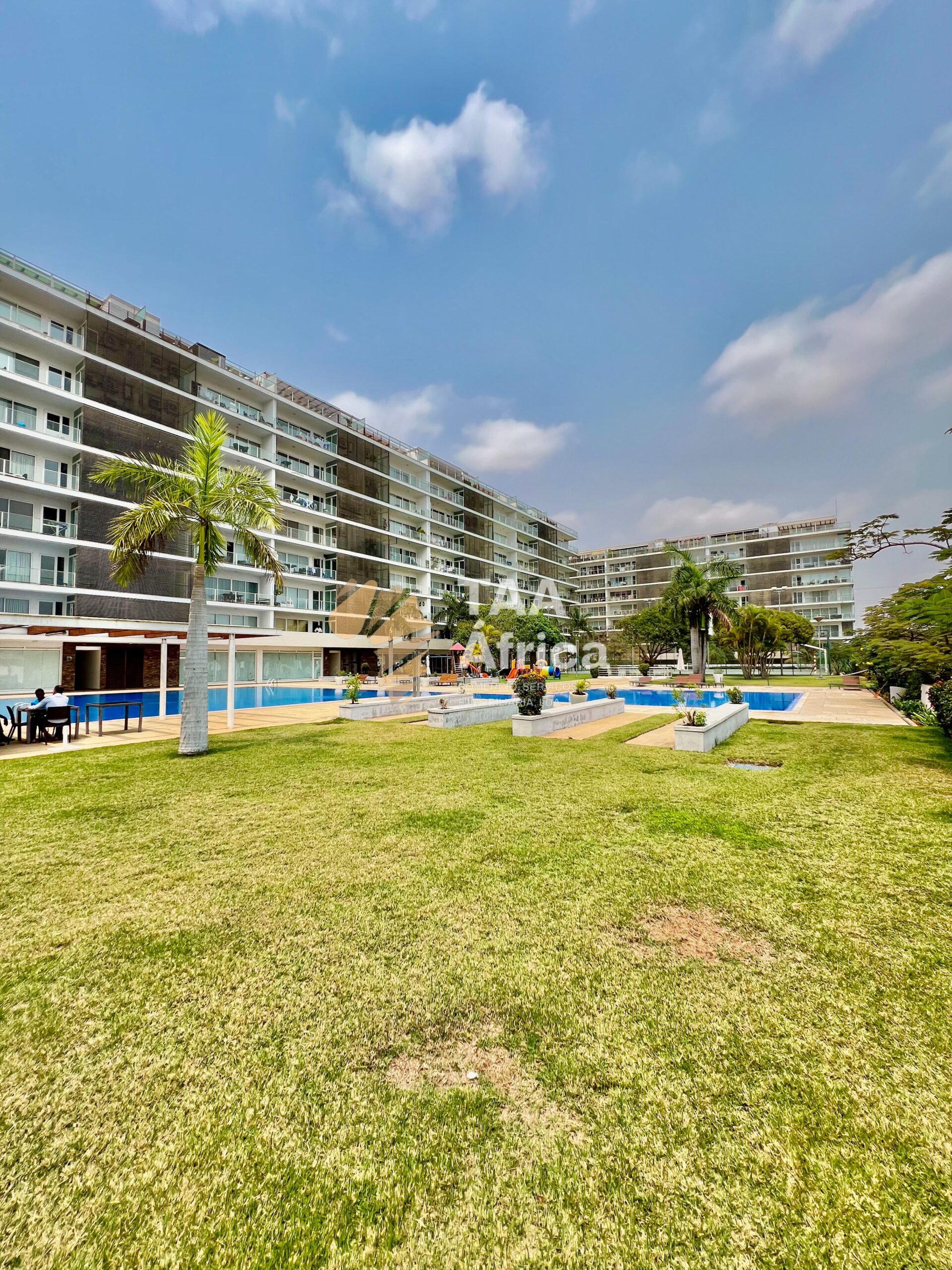 PENTHOUSE T4 DUPLEX NO CONDOMÍNIO TERRAÇOS DO ATLÂNTICO – TALATONA