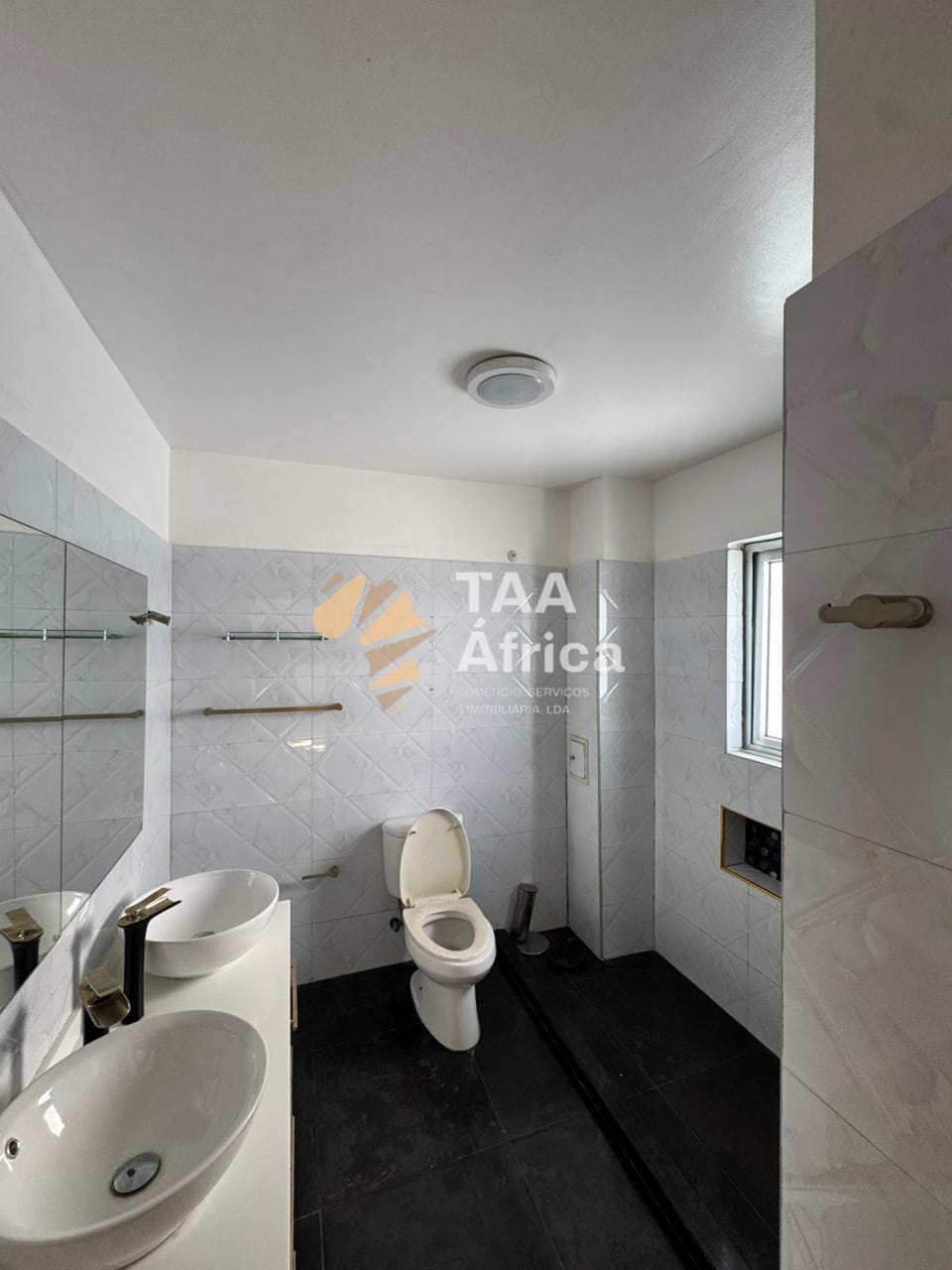 APARTAMENTO T3+1 NA CENTRALIDADE DO KILAMBA
