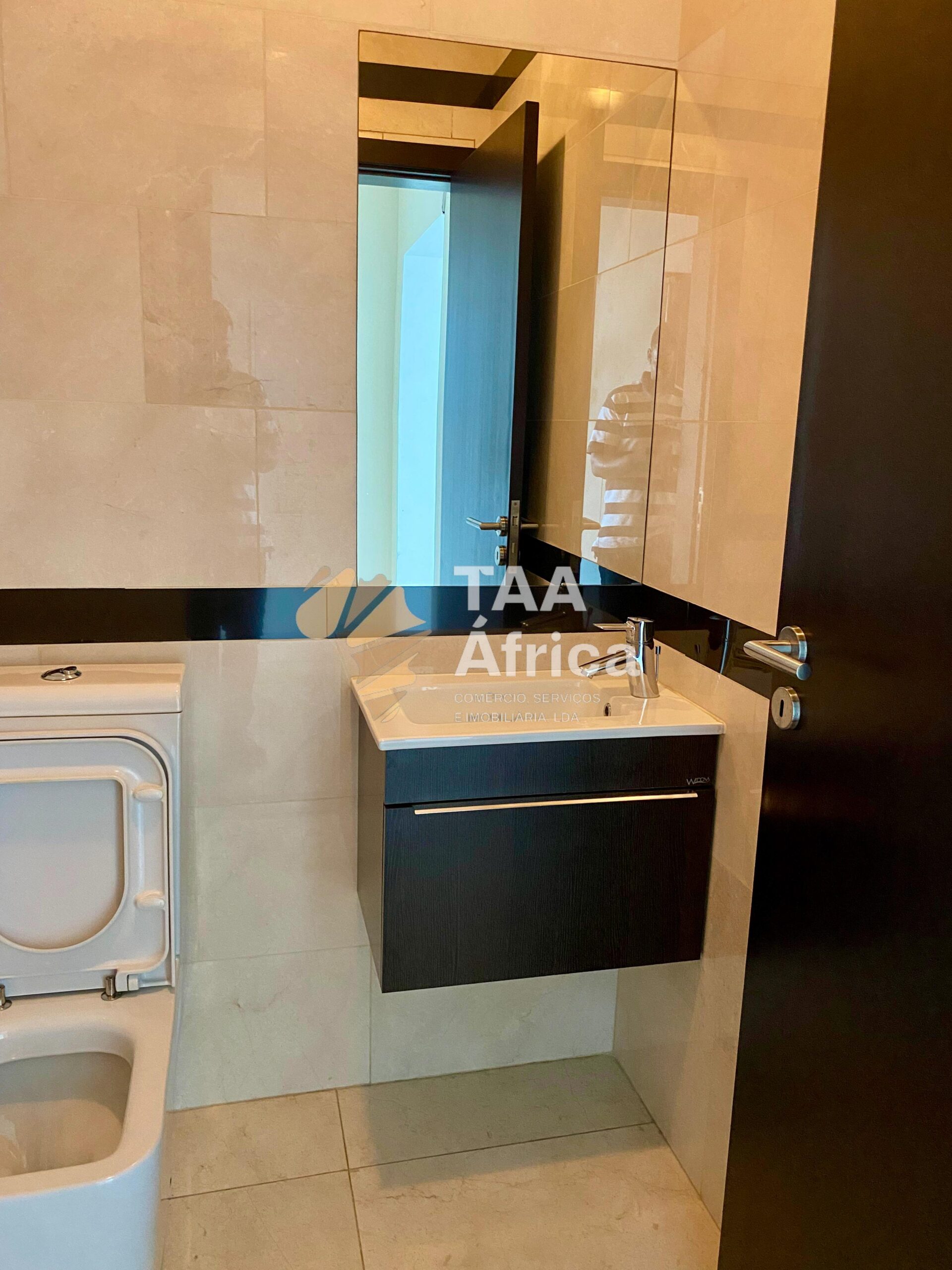 APARTAMENTO T3 NA ILHA DE LUANDA