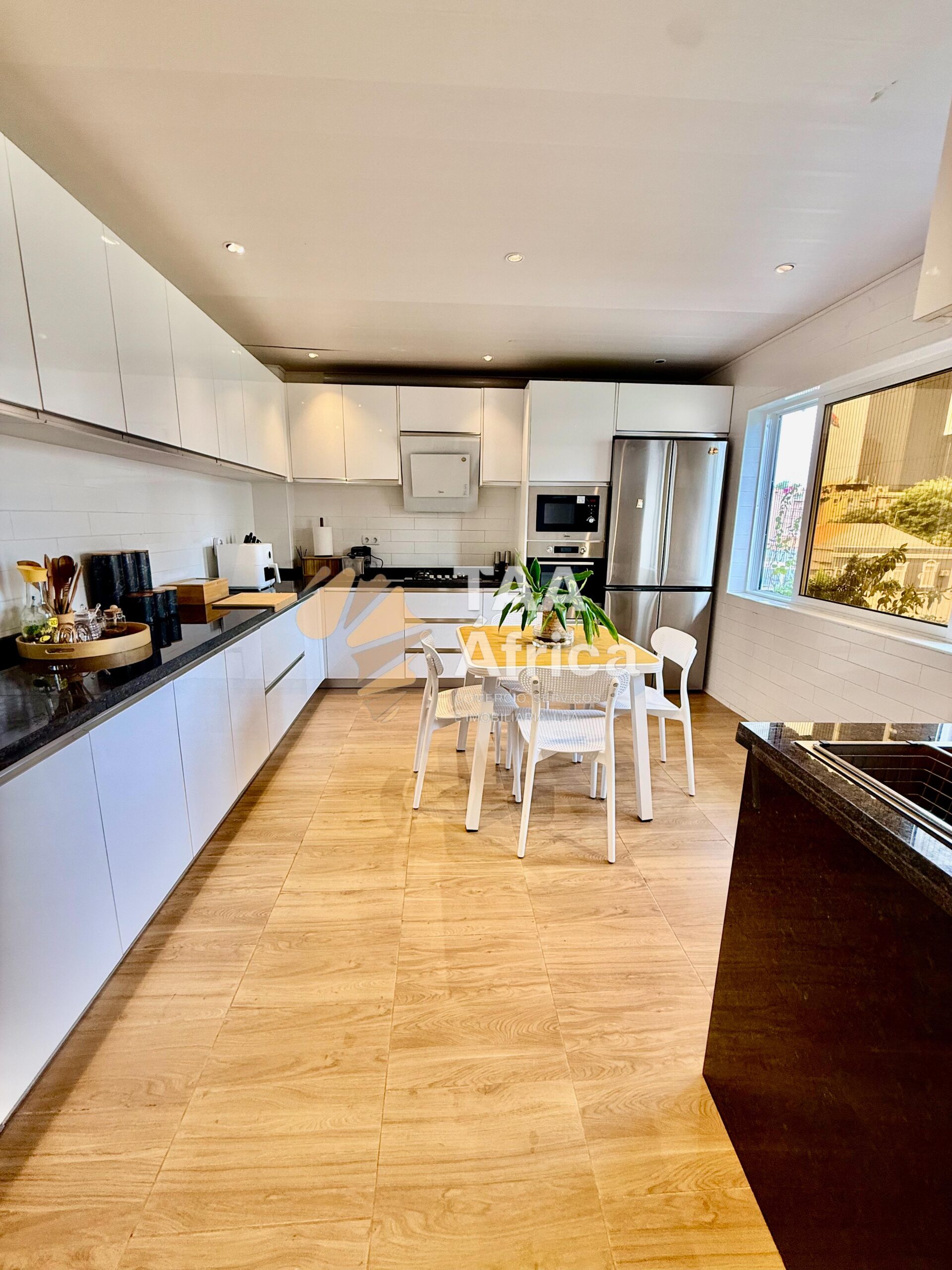 APARTAMENTO T2 NOS COQUEIROS