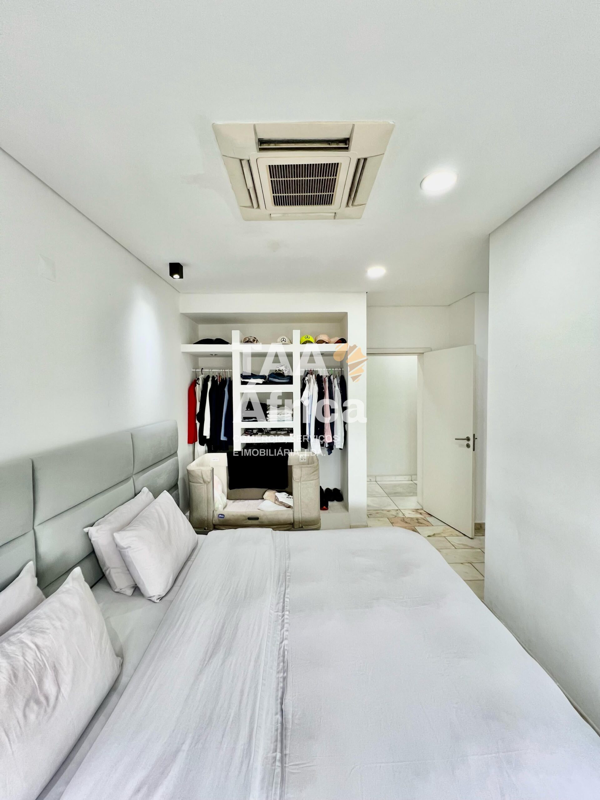 APARTAMENTO T3 NO EDIFÍCIO KIMPA VITA ATRIUM