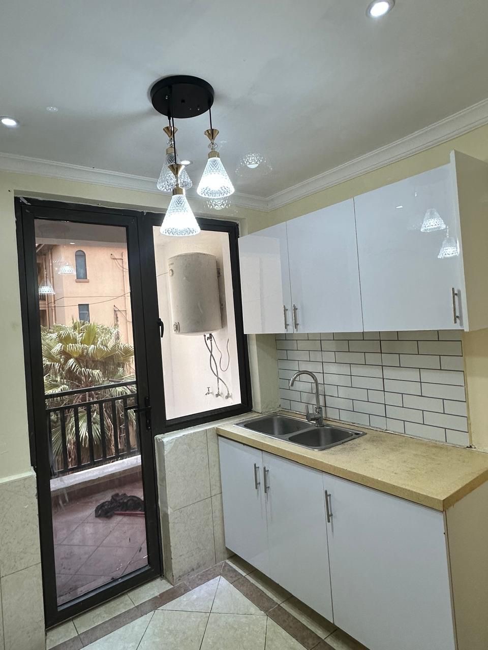 APARTAMENTO T3 NO JARDIM DE ROSAS