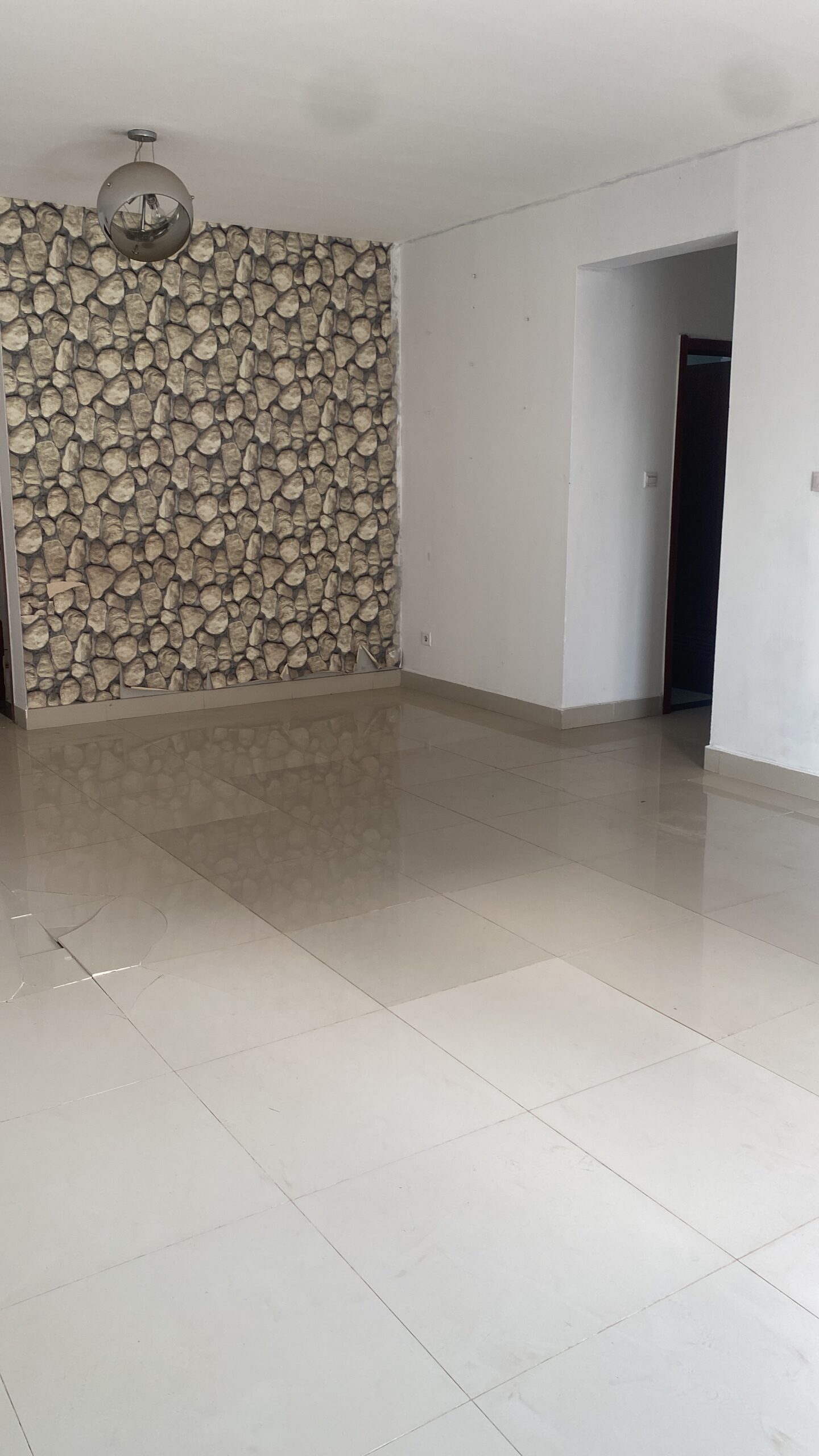 APARTAMENTO T5 NA CENTRALIDADE DO KILAMBA