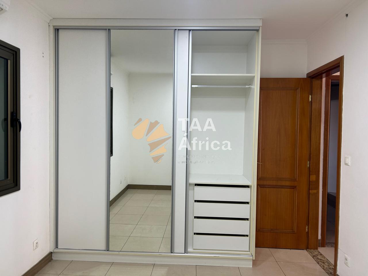 VIVENDA V3 DUPLEX NO CONDOMÍNIO CONCHAS