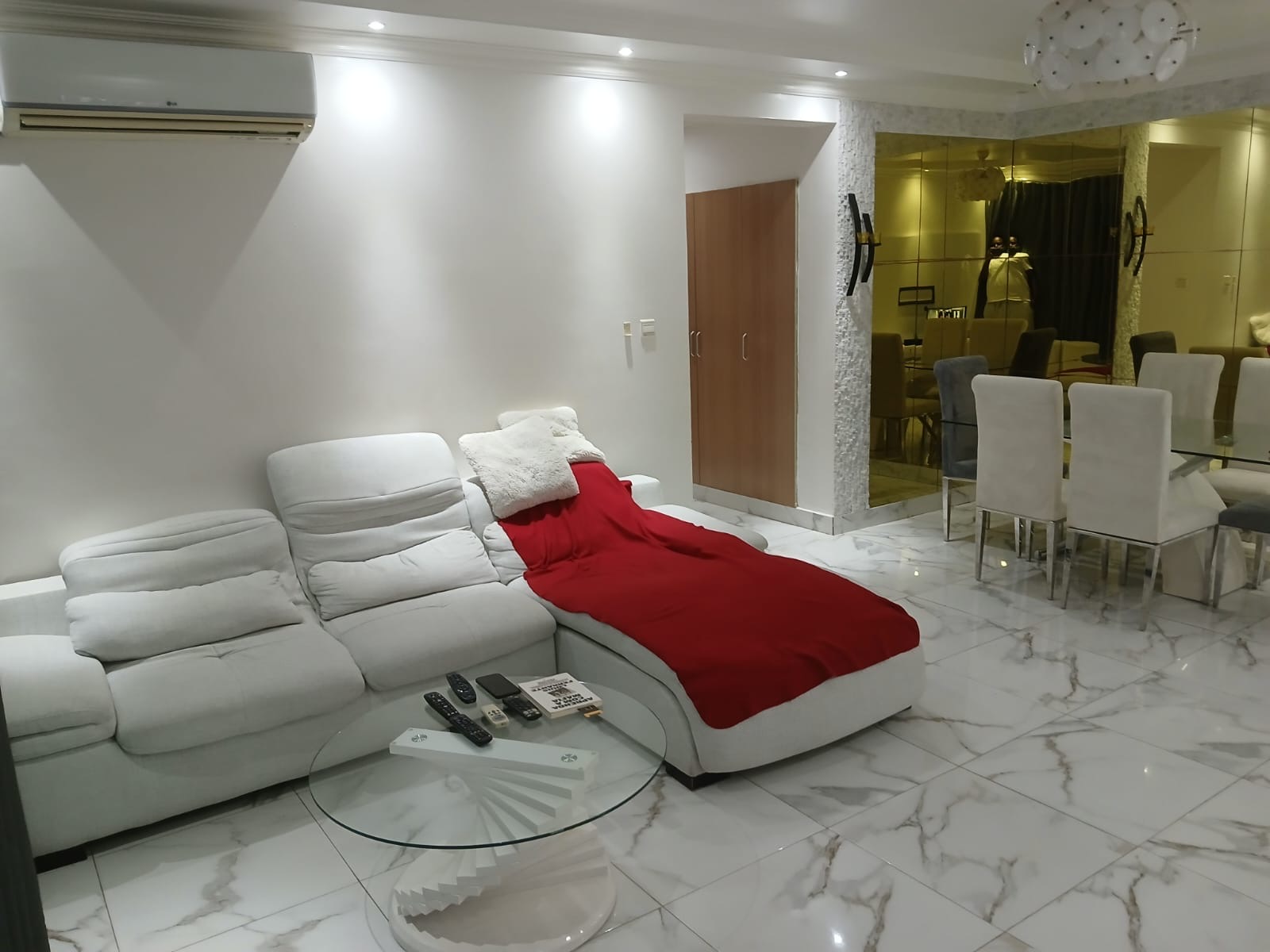 APARTAMENTO T3+1 NA CENTRALIDADE DO KILAMBA
