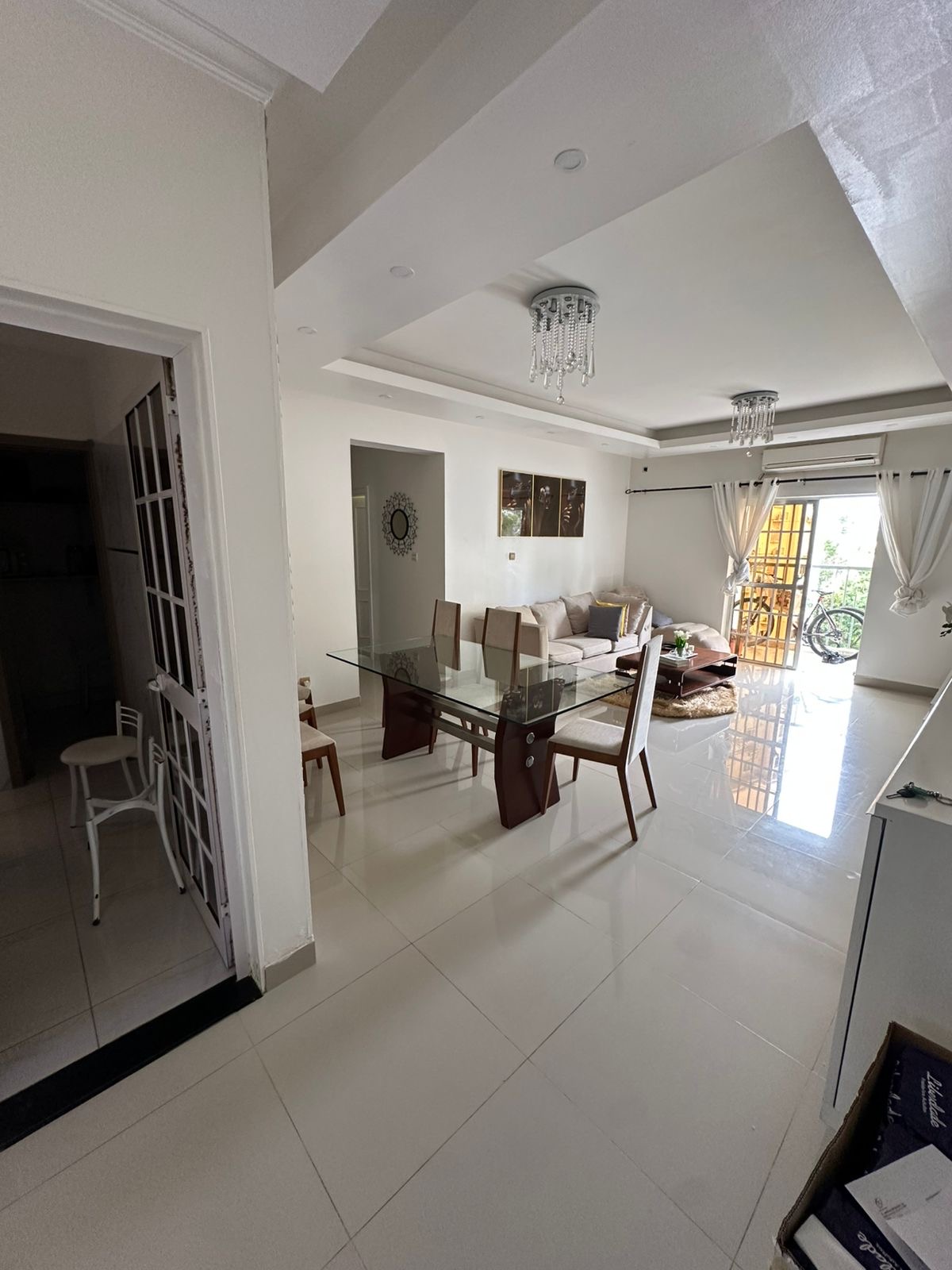 APARTAMENTO T3+1 NO KILAMBA