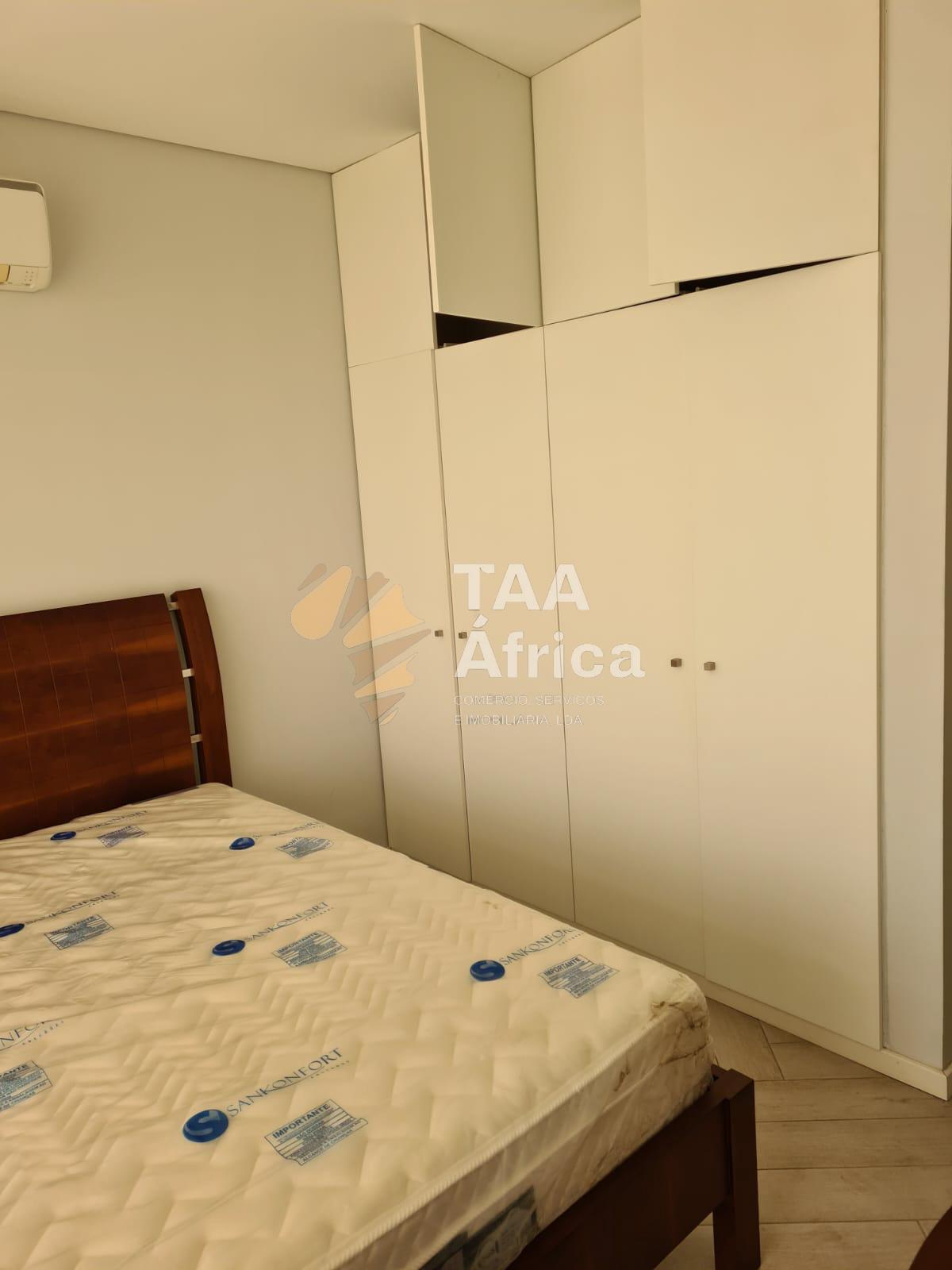 APARTAMENTO T3 NO EDIFÍCIO DINETTE