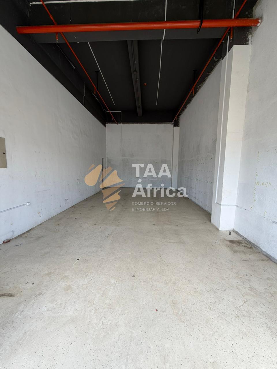 LOJA COM 320 M² NO PATRIOTA