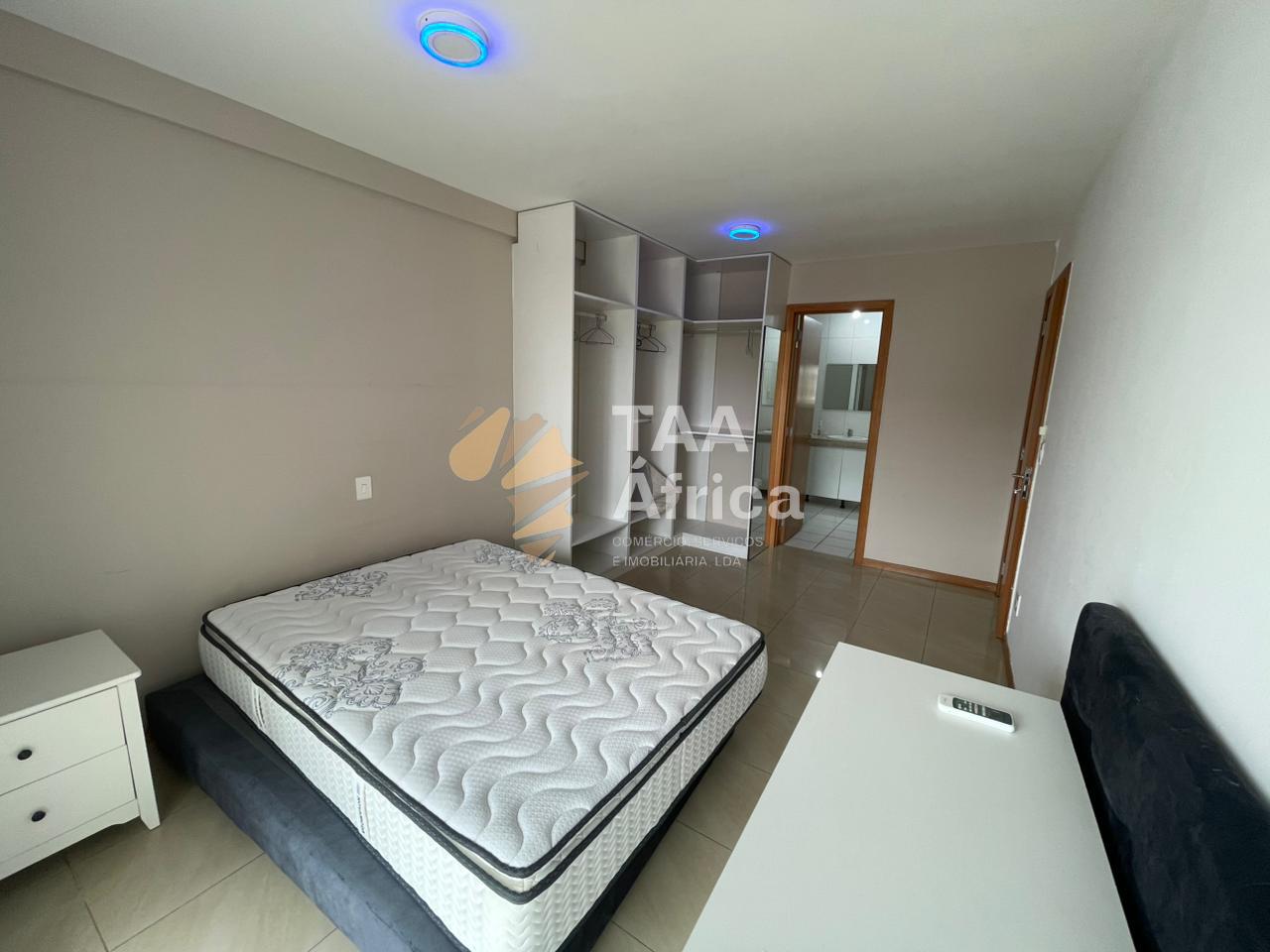 APARTAMENTO T2 DUPLEX NO CONDOMÍNIO BELAS BUSSINES PARK