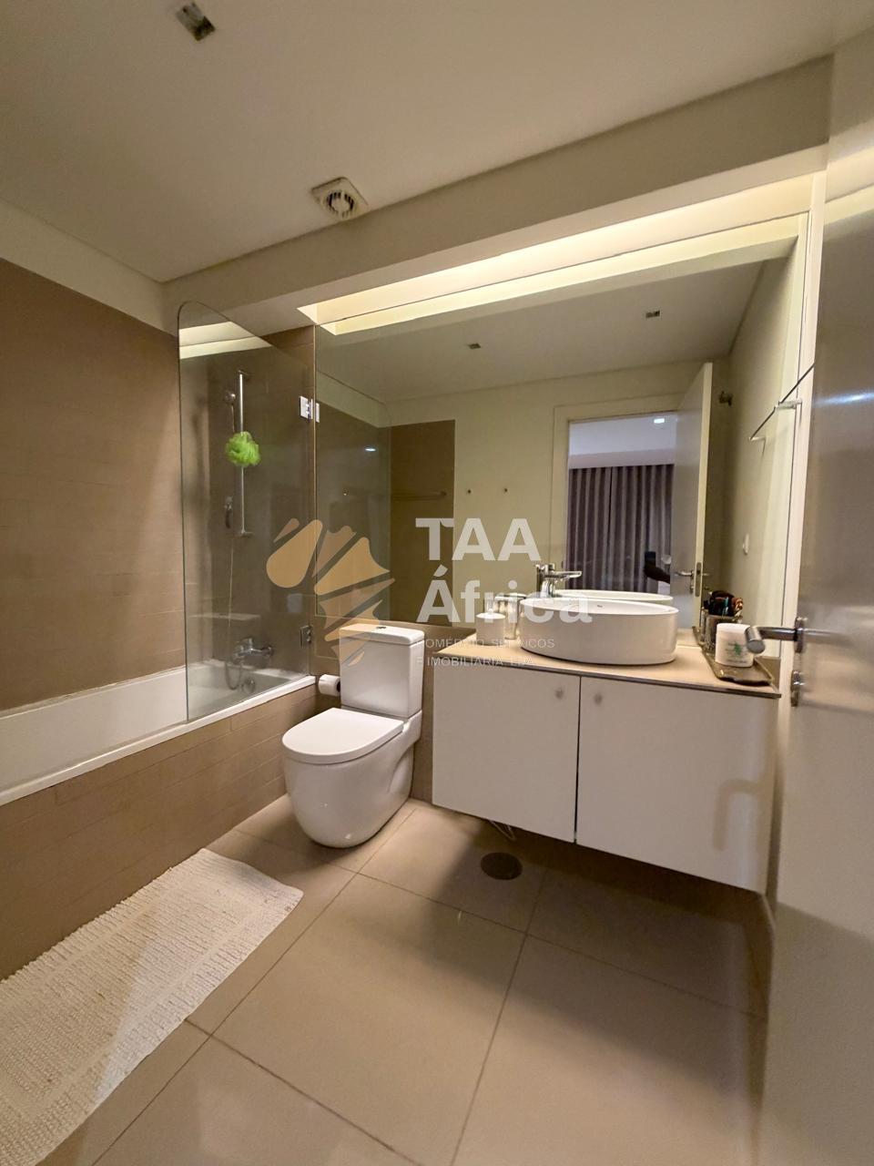 APARTAMENTO T3 NO CONDOMÍNIO CORIMBA RESIDENCE