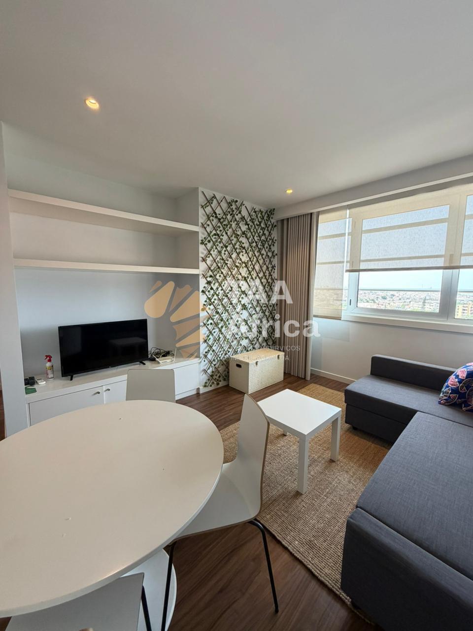 APARTAMENTO T1 NO CONDOMÍNIO MAIANGA OFFICE PARK