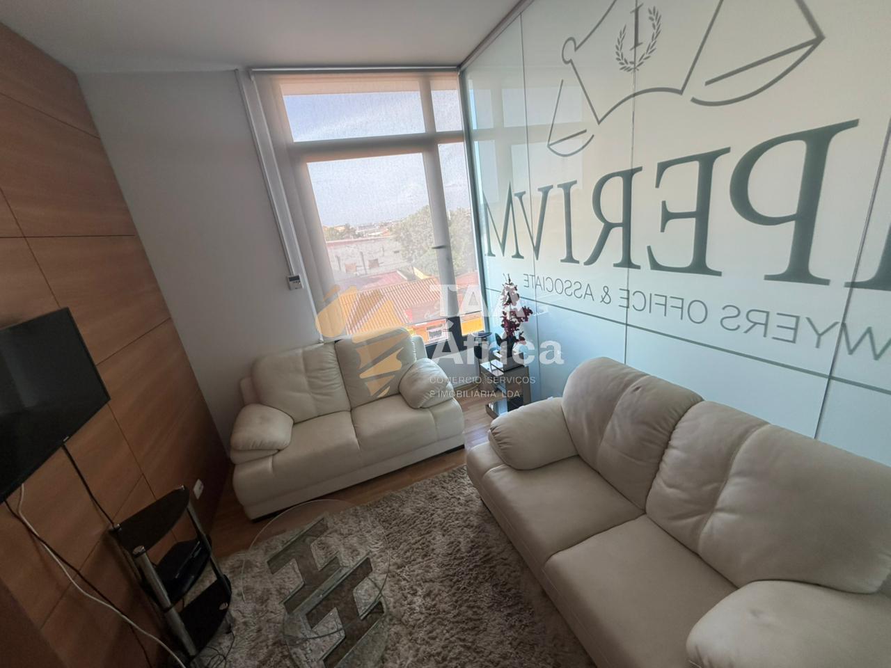ESCRITÓRIO DE 1.000M2 NO LAR DO PATRIOTA