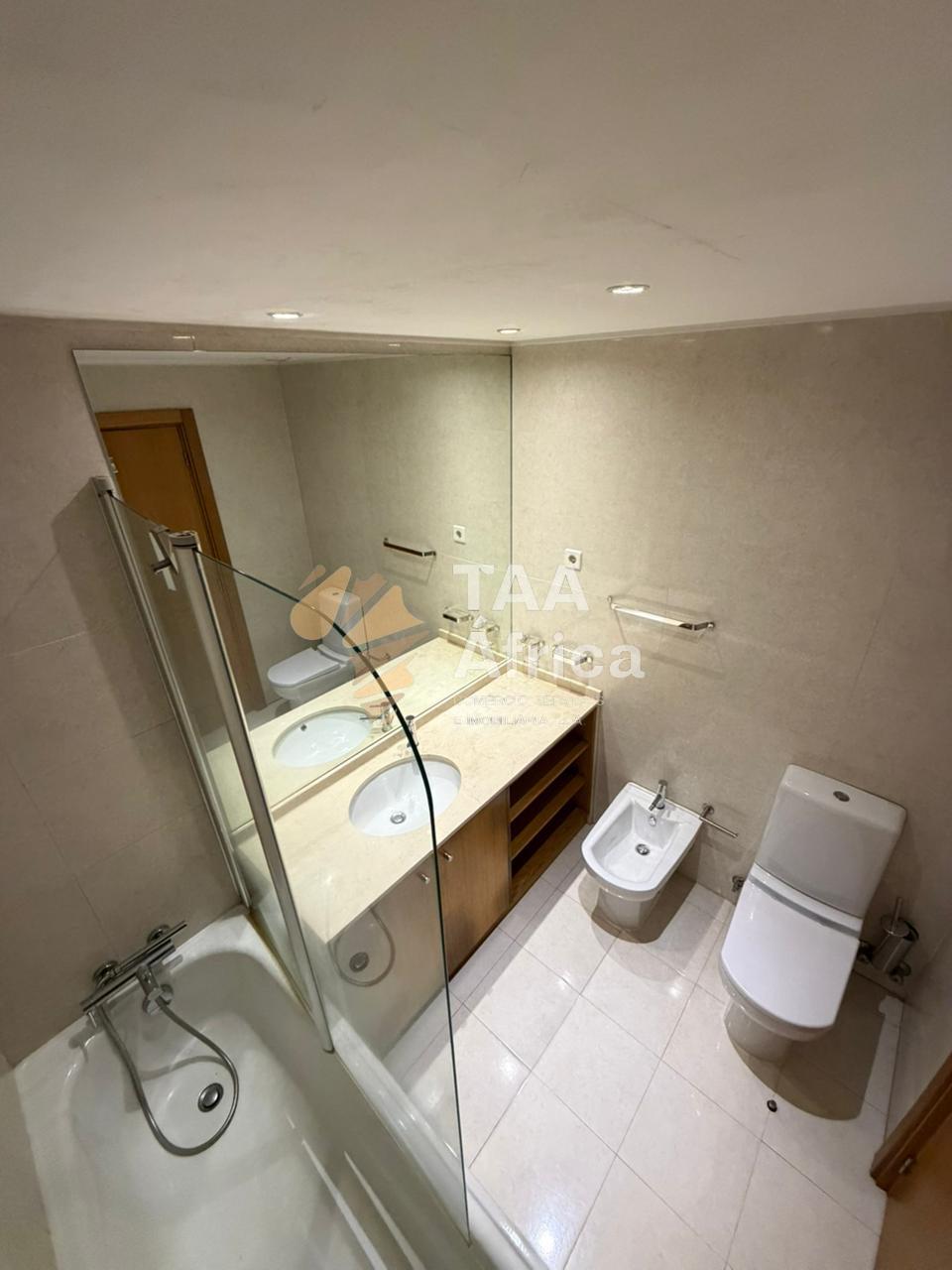 PENTHOUSE NO CONDOMÍNIO TERRAÇOS DO ATLÂNTICO