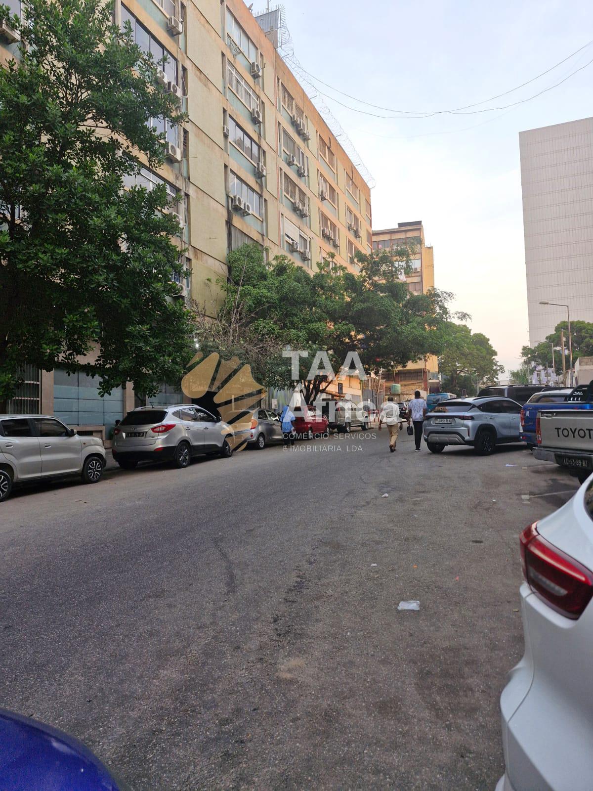 APARTAMENTO T2 NO KINAXIXI