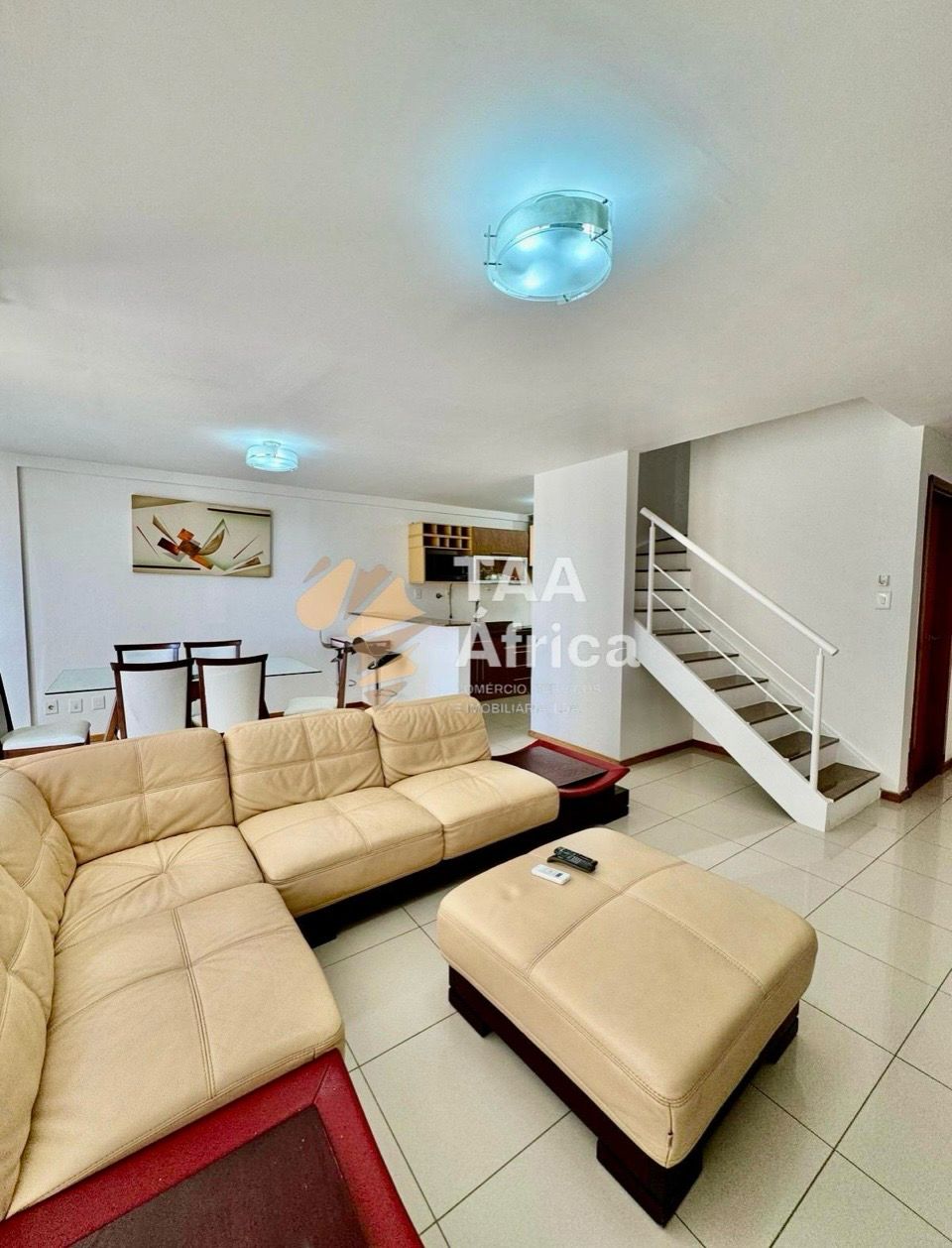 APARTAMENTO T2 DUPLEX NO CONDOMÍNIO BELAS BUSSINES PARK