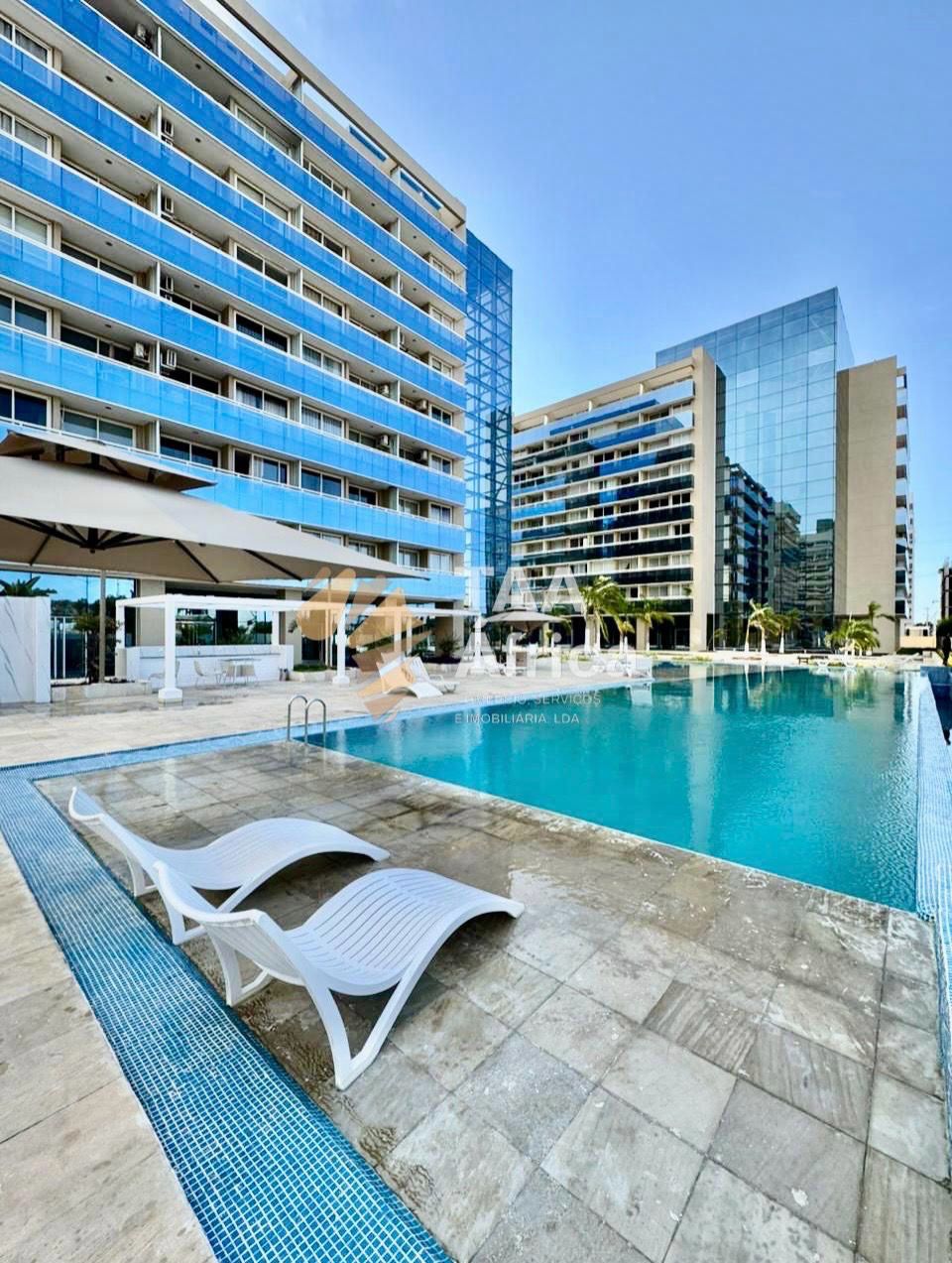APARTAMENTO T2 DUPLEX NO CONDOMÍNIO BELAS BUSSINES PARK
