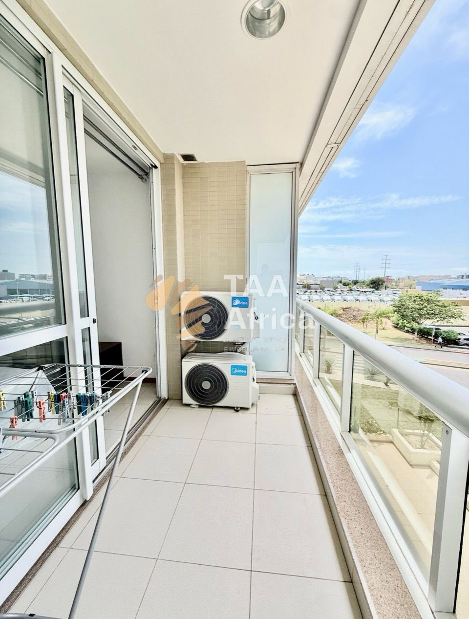 APARTAMENTO T2 DUPLEX NO CONDOMÍNIO BELAS BUSSINES PARK