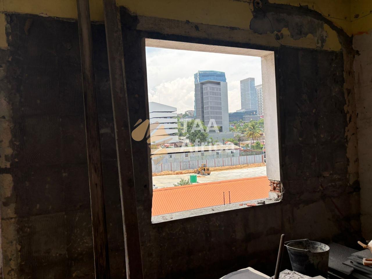APARTAMENTO T1 NA MARGINAL