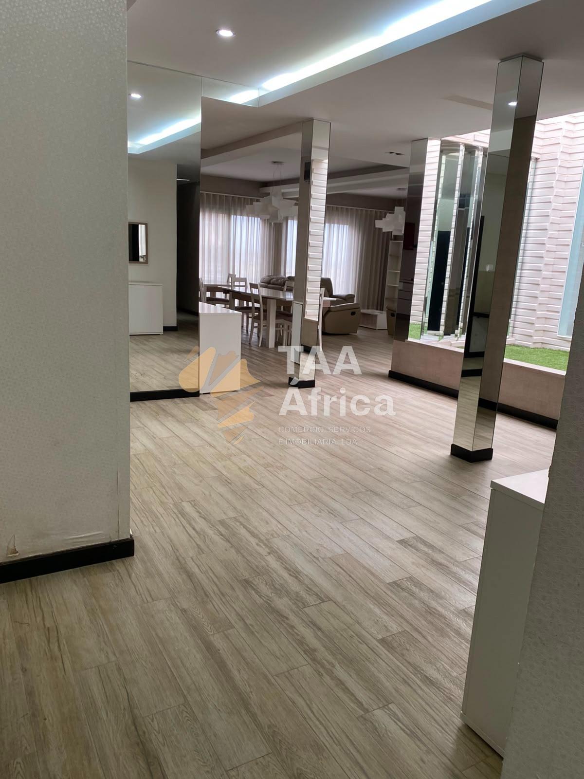 PENTHOUSE T4+1 NA URBANIZAÇÃO LAR DO PATRIOTA