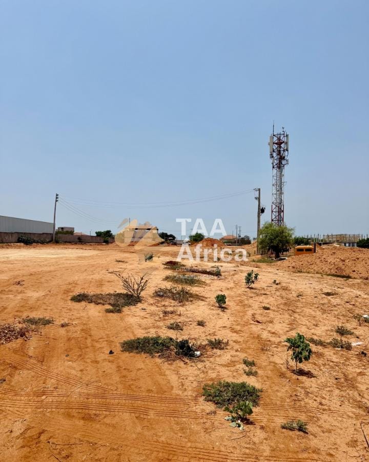 TERRENO DE 500M2 NO LAR DO PATRIOTA