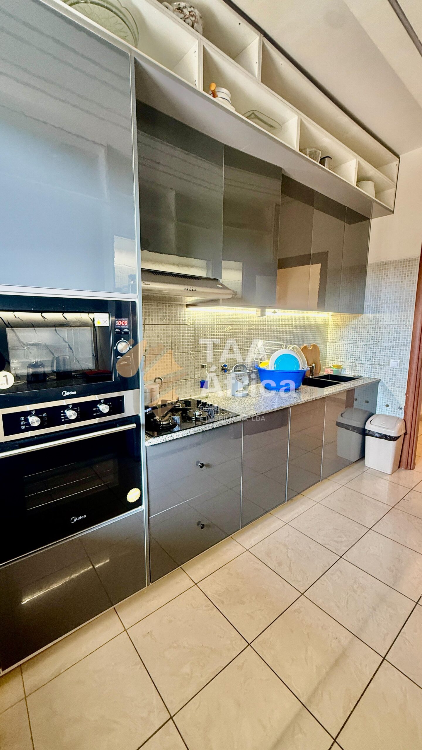 APARTAMENTO T3 NO CONDOMÍNIO INTERLAND