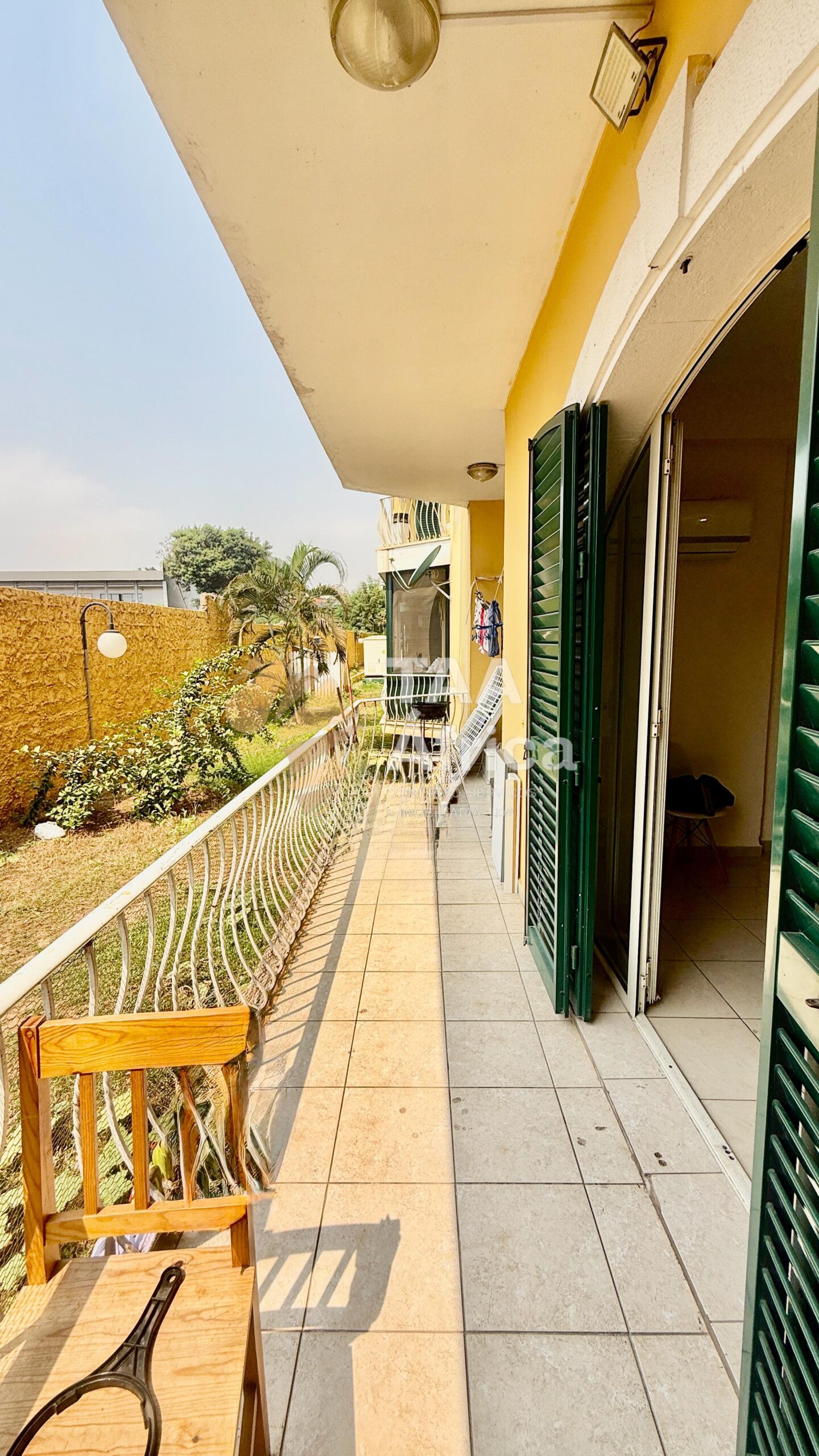 APARTAMENTO T3 NO CONDOMÍNIO INTERLAND