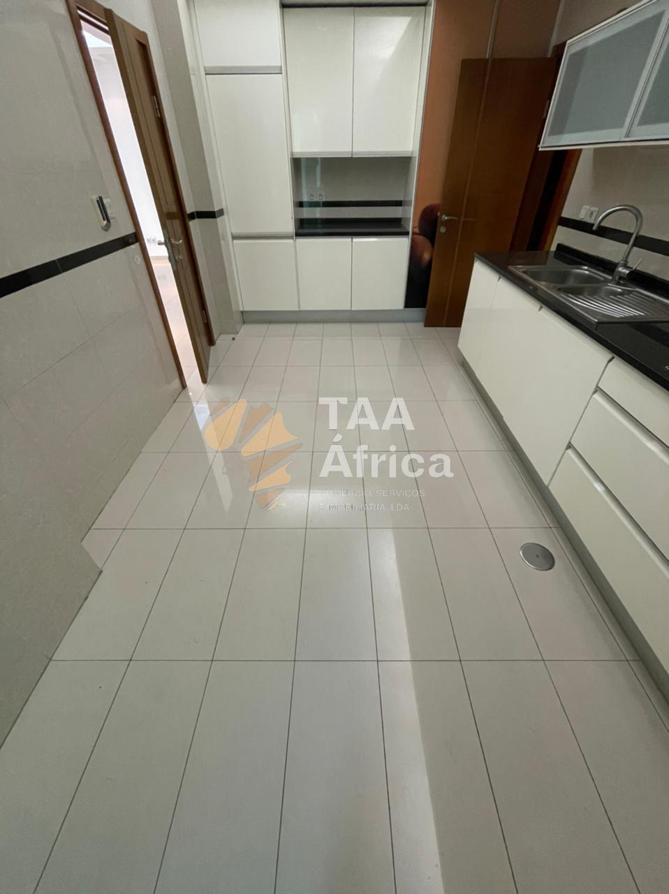 APARTAMENTO T2 NO CONDOMÍNIO HORIZONTE