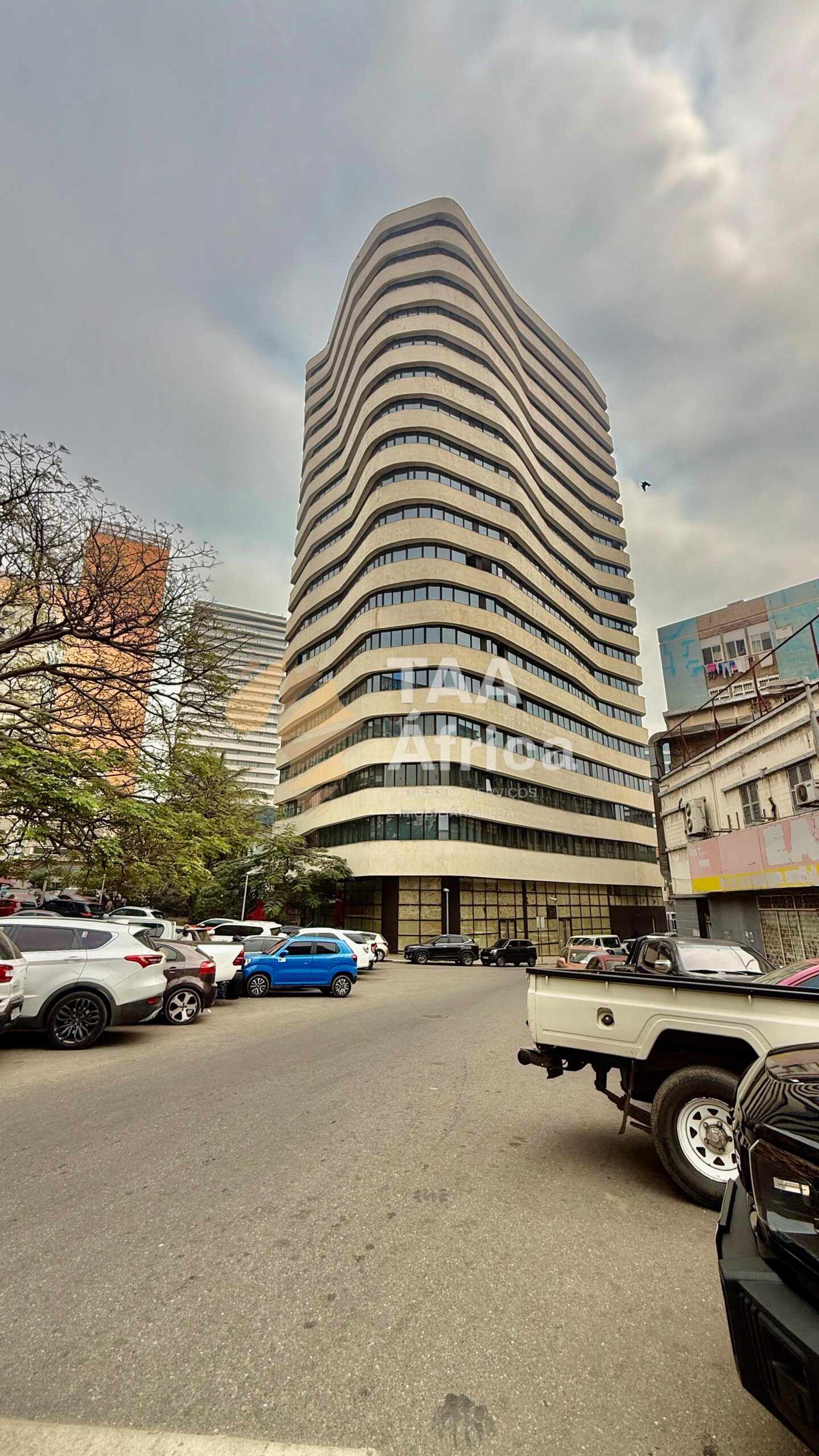 APARTAMENTO T3 NO EDIFÍCIO VITÓRIA