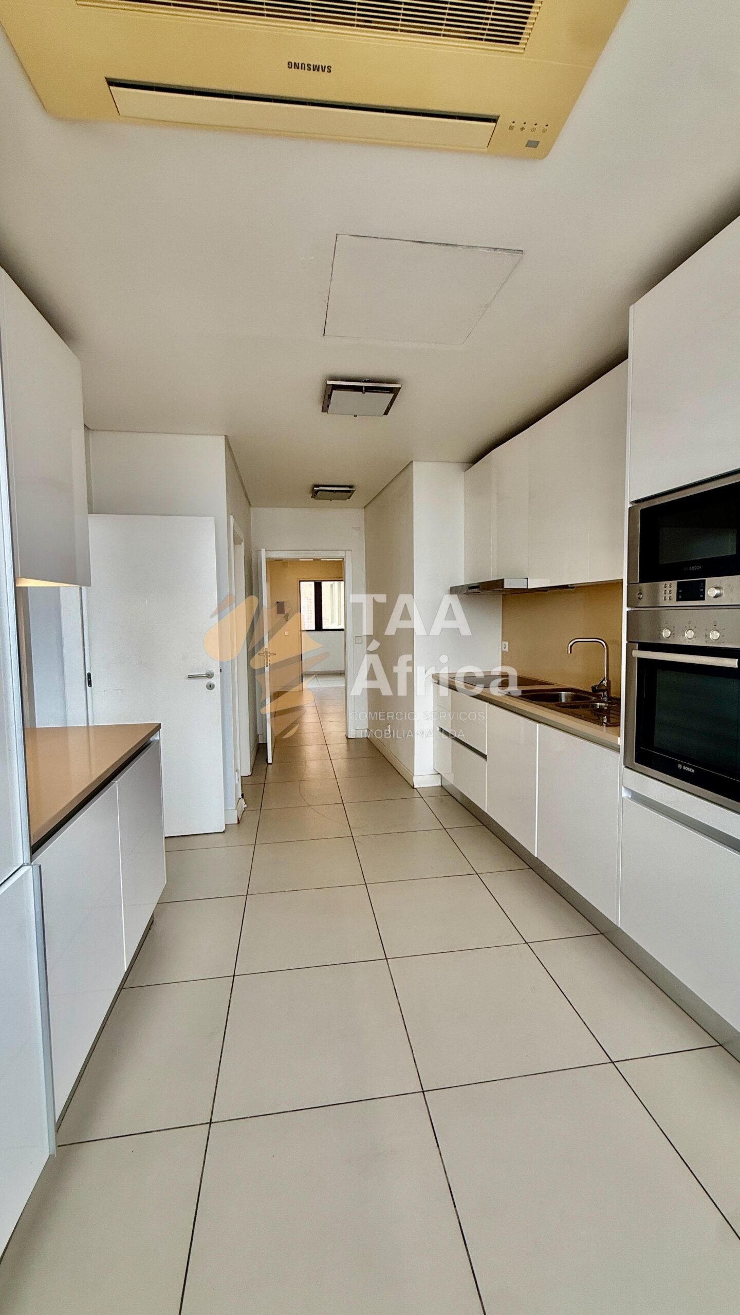 APARTAMENTO T3 NO EDIFÍCIO VITÓRIA