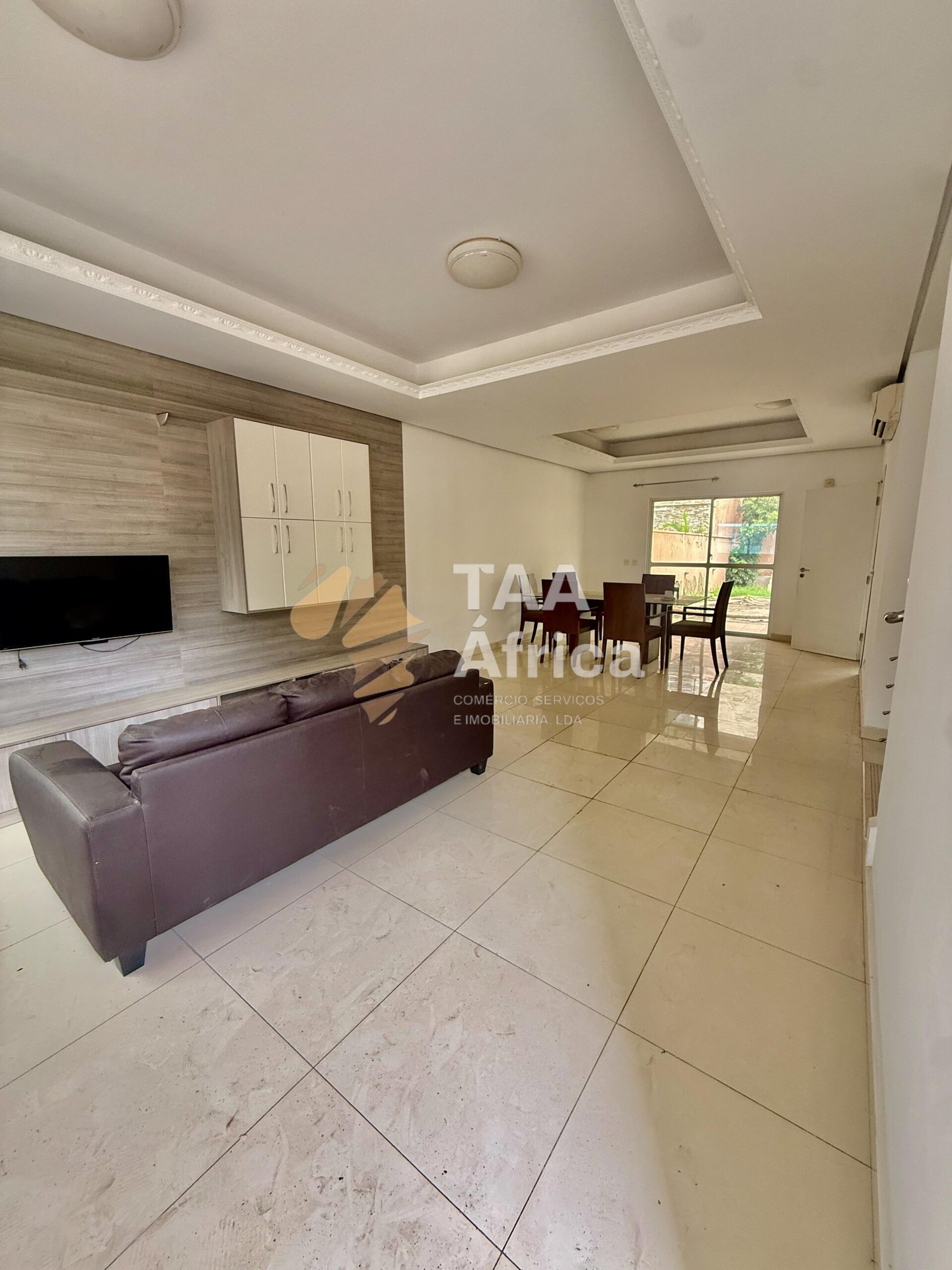 VIVENDA V3 DUPLEX NO CONDOMÍNIO VEREDA DAS FLORES