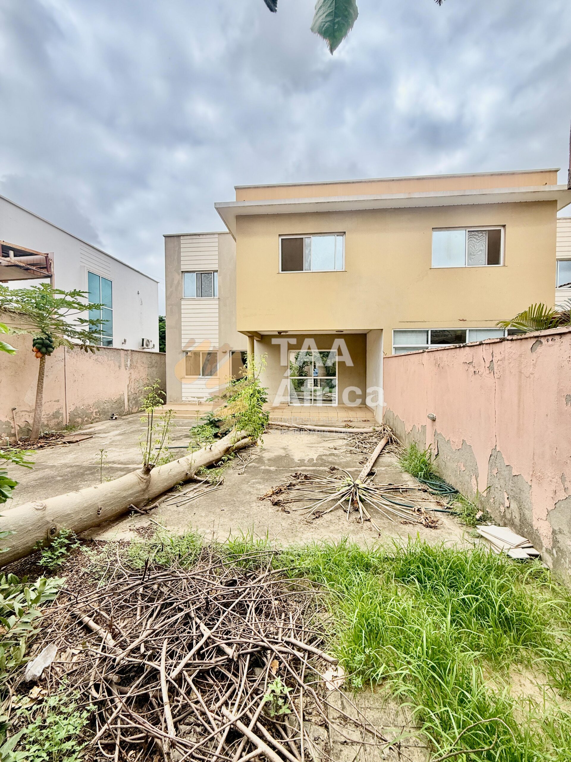 VIVENDA V3 DUPLEX NO CONDOMÍNIO VEREDA DAS FLORES