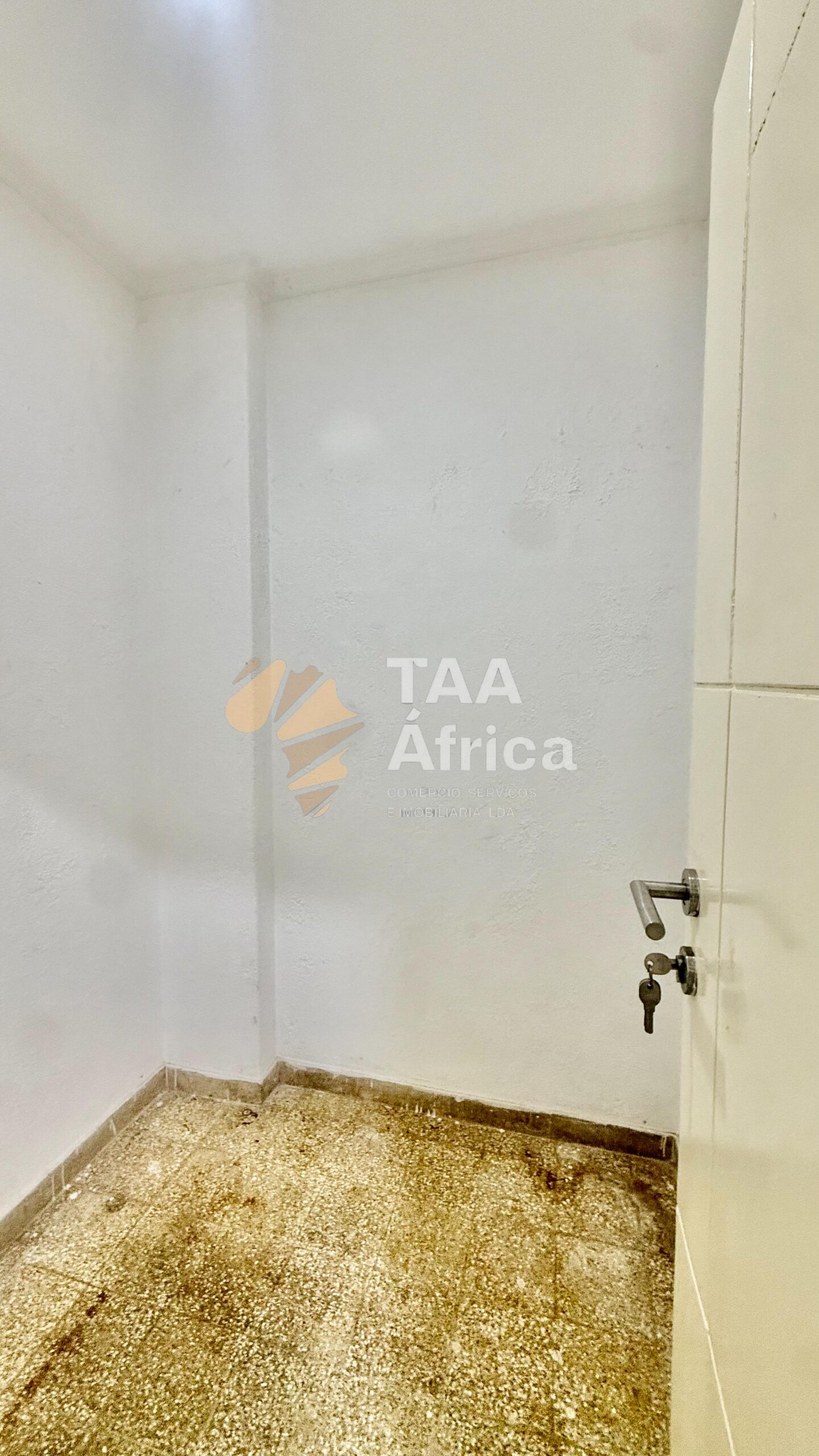 APARTAMENTO T3 NA MAIANGA