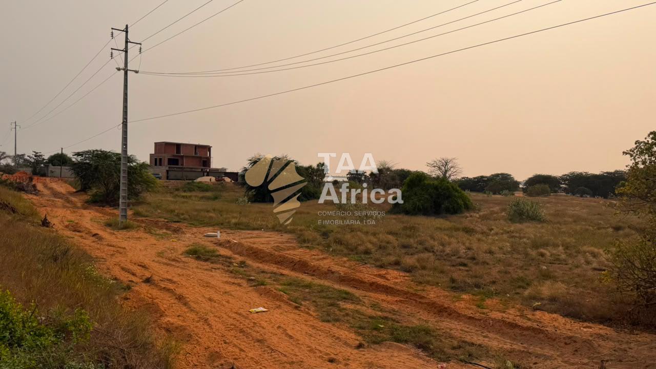 TERRENO DE 1.5 HECTARES NOS RAMIROS