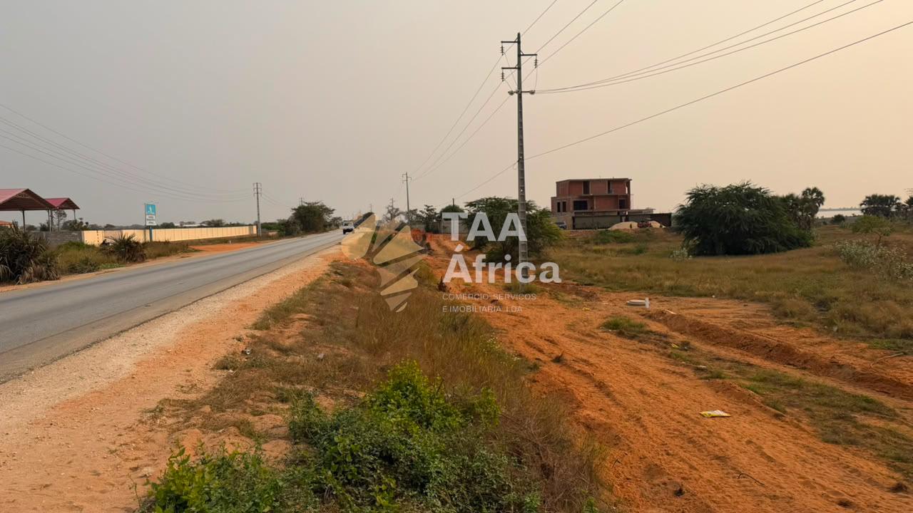 TERRENO DE 1.5 HECTARES NOS RAMIROS
