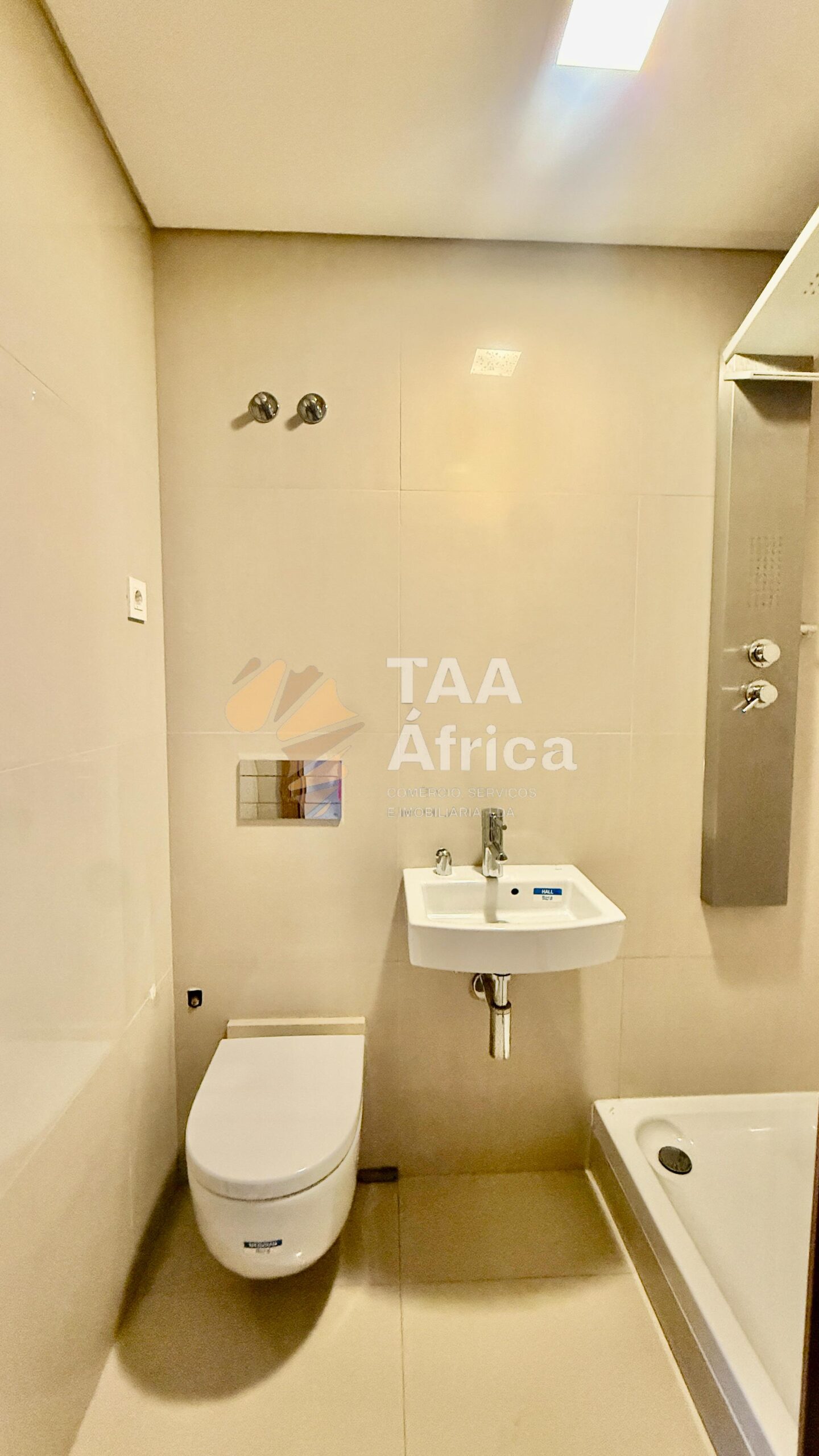 APARTAMENTO T2 NAS TORRES KANHANGULO