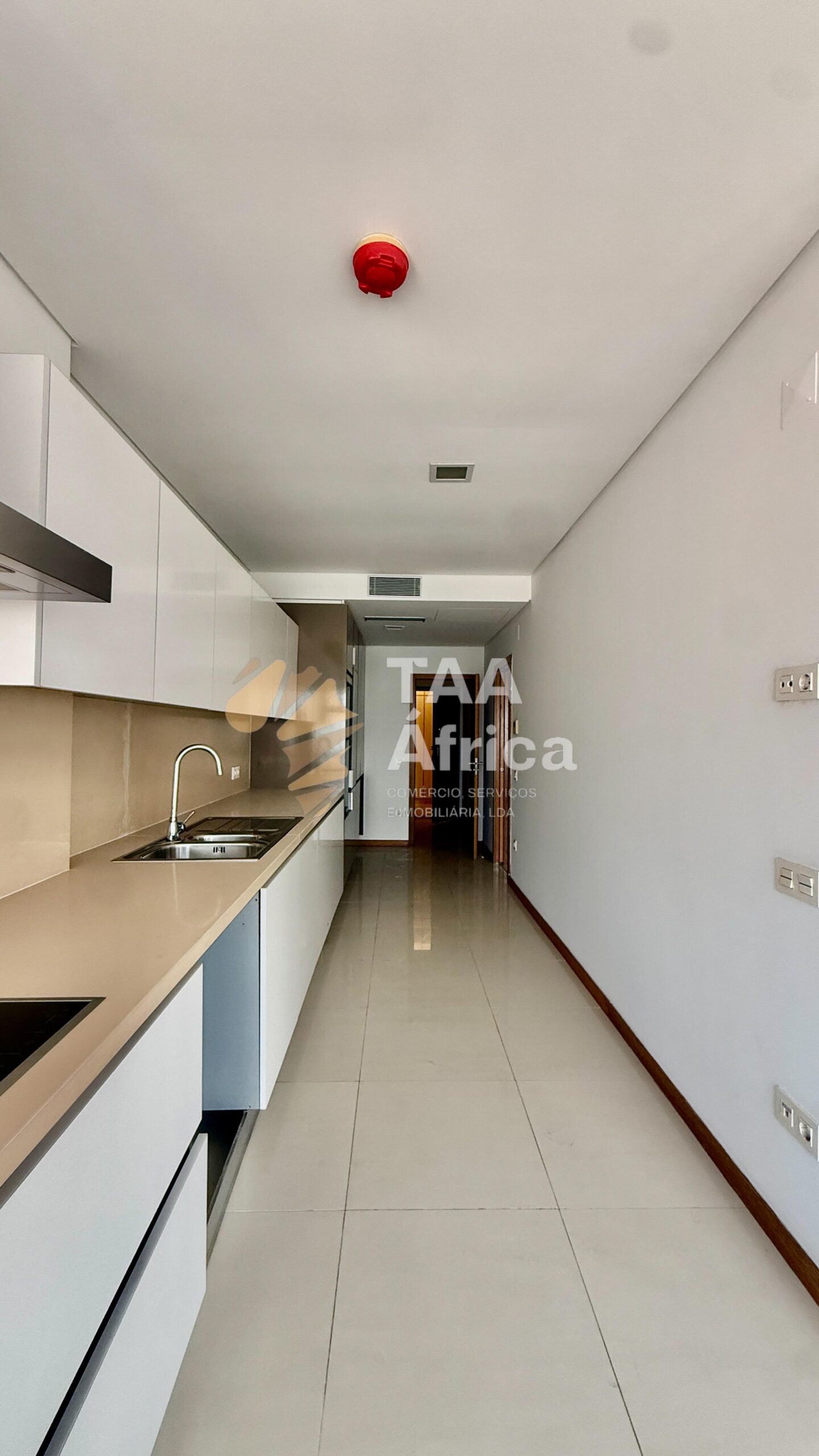 APARTAMENTO T2 NAS TORRES KANHANGULO