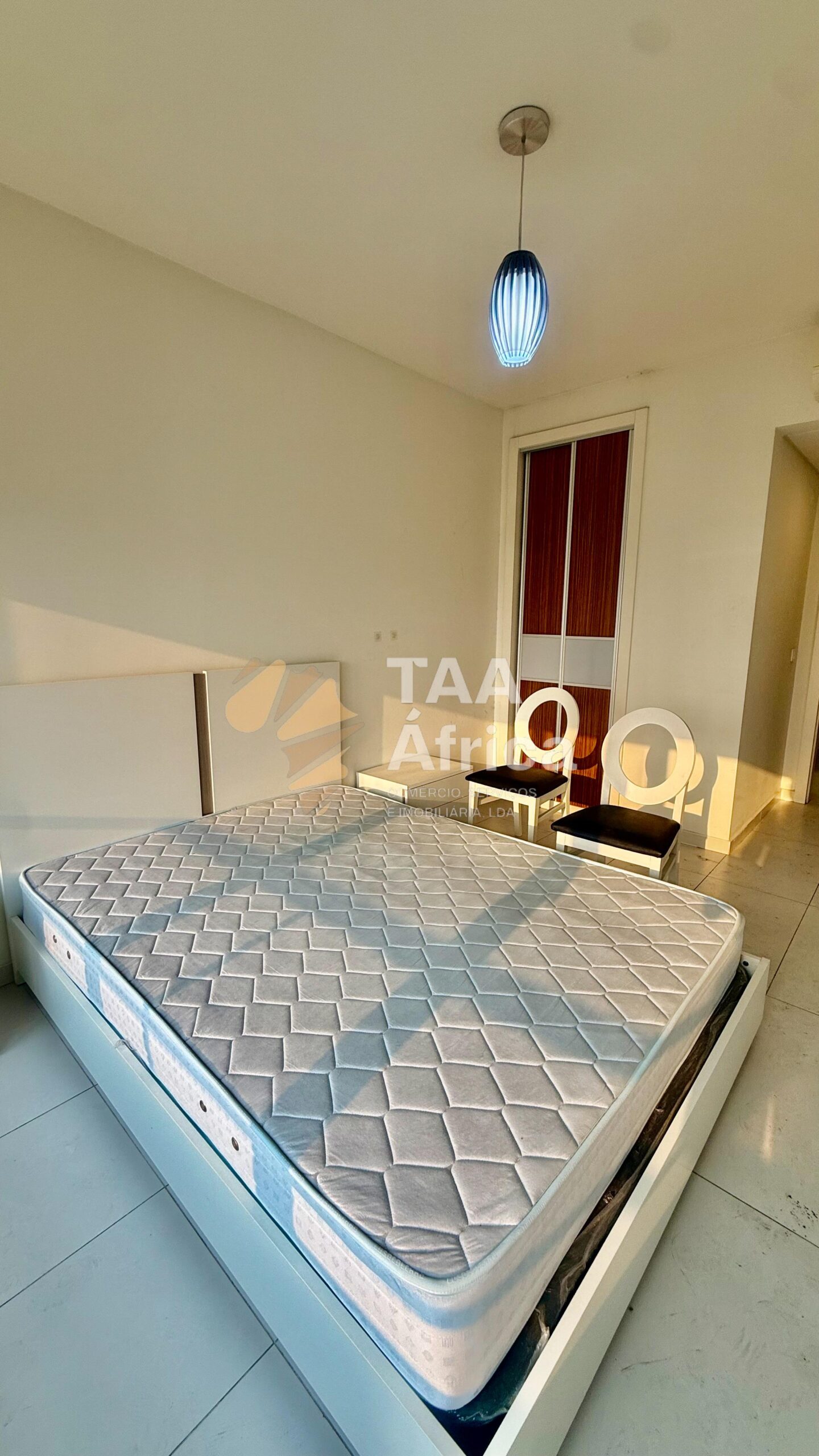 APARTAMENTO T1 NO EDIFÍCIO LOANDA TOWERS