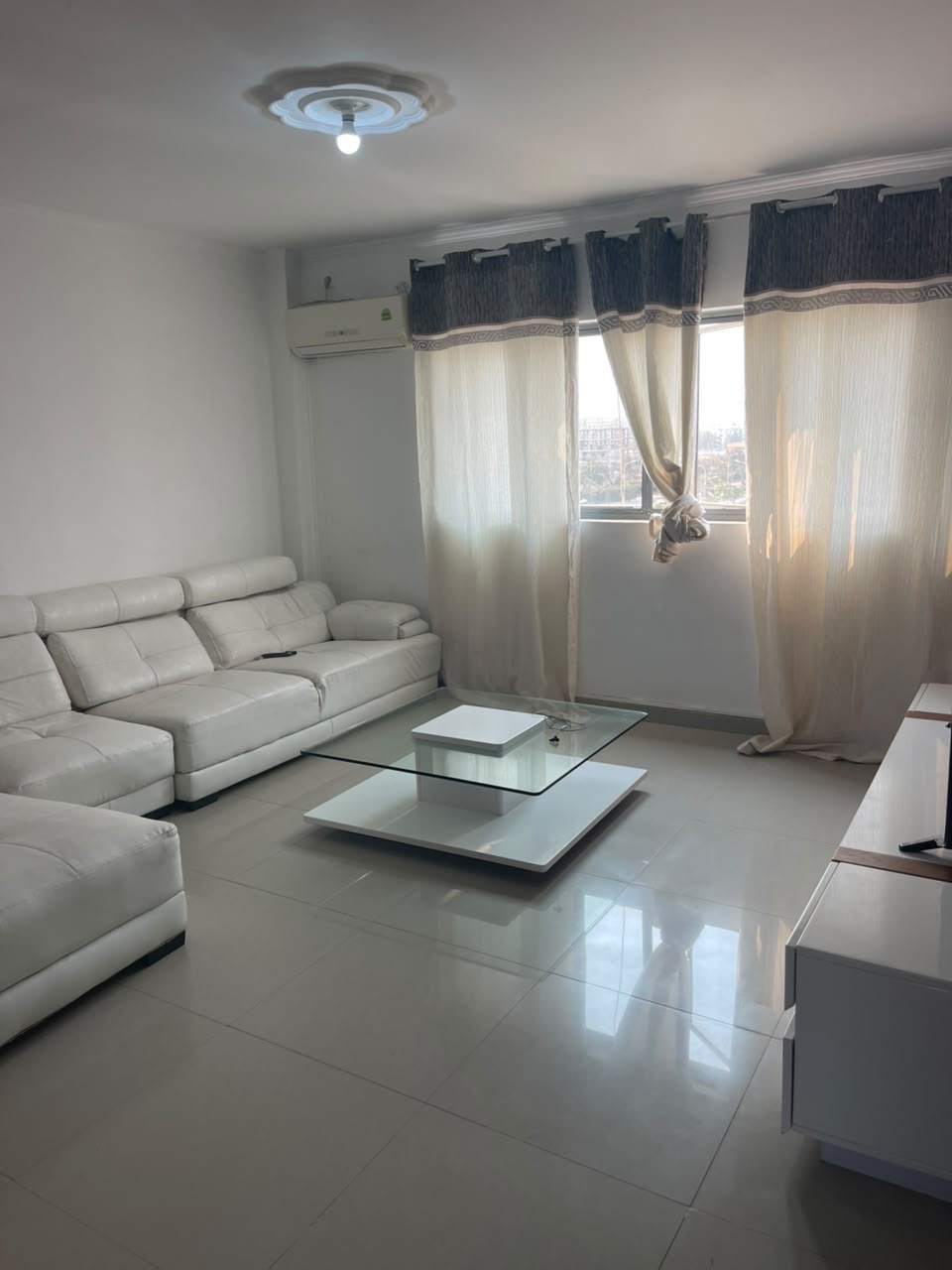 Apartamento T3 para Trespasse na Centralidade do KK5500, Bloco C, 4º Andar