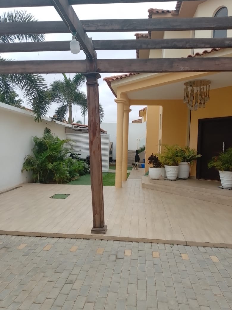 VIVENDA V7 NO CONDOMÍNIO JARDIM DE ROSAS