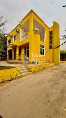VIVENDA V4+1 DUPLEX NO CONDOMÍNIO CUCHI