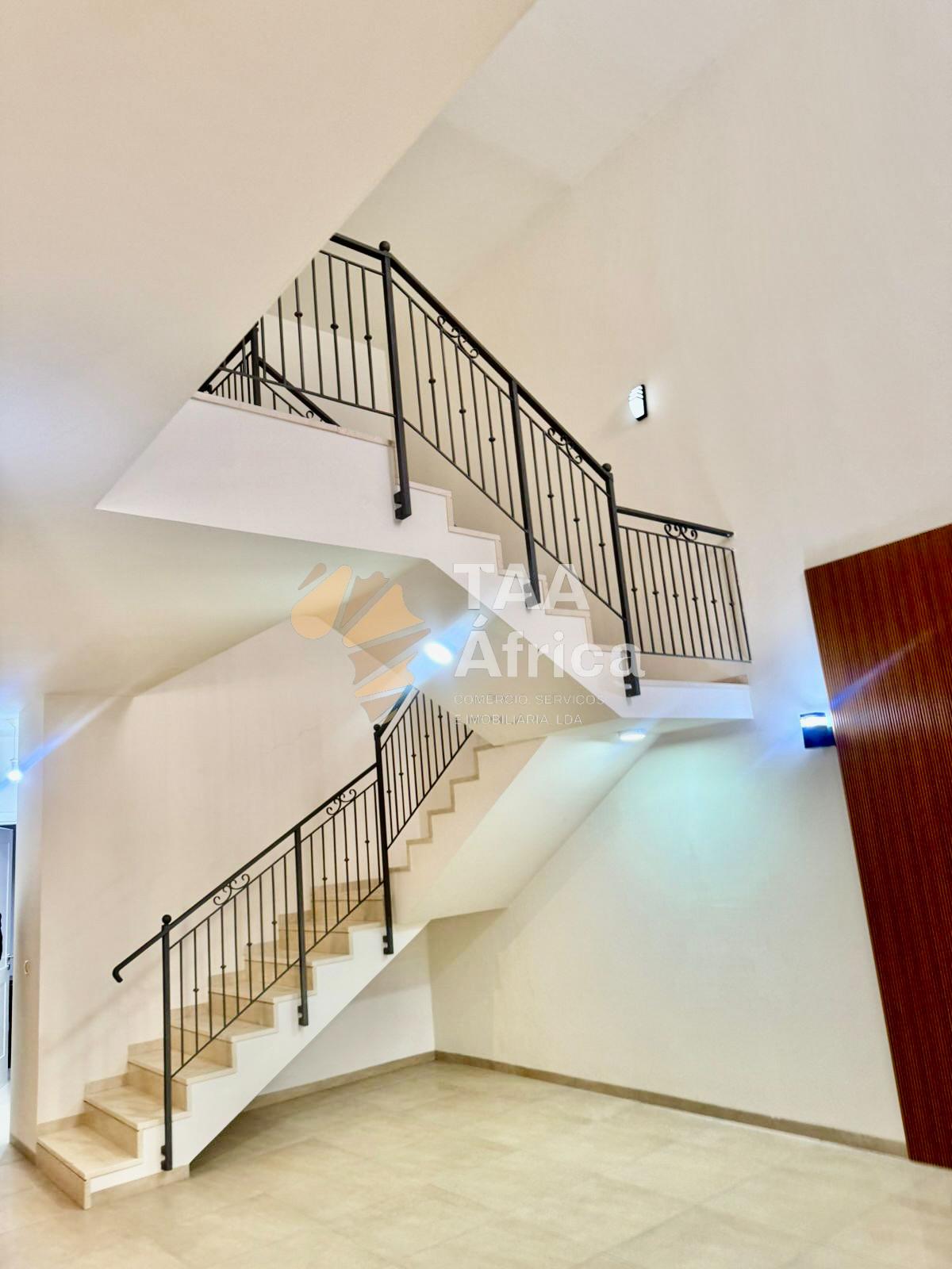 VIVENDA V3+1 DUPLEX NO CONDOMÍNIO ORQUÍDEA