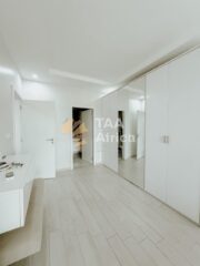 APARTAMENTO T2 NO CONDOMÍNIO SAFIRA