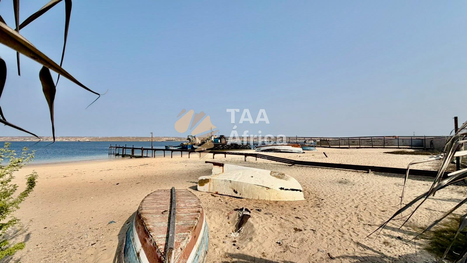 VENDER: TERRENO PARA PESCA INDUSTRIAL NA BAÍA FARTA – BENGUELA