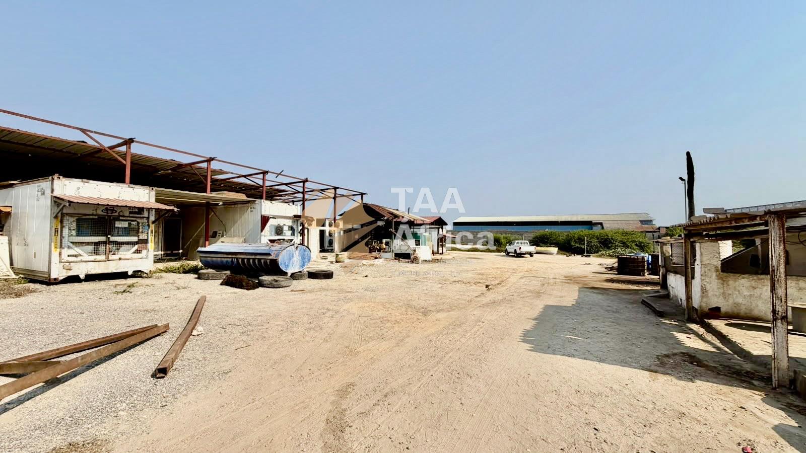 VENDER: TERRENO PARA PESCA INDUSTRIAL NA BAÍA FARTA – BENGUELA