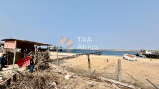 VENDER: TERRENO PARA PESCA INDUSTRIAL NA BAÍA FARTA – BENGUELA
