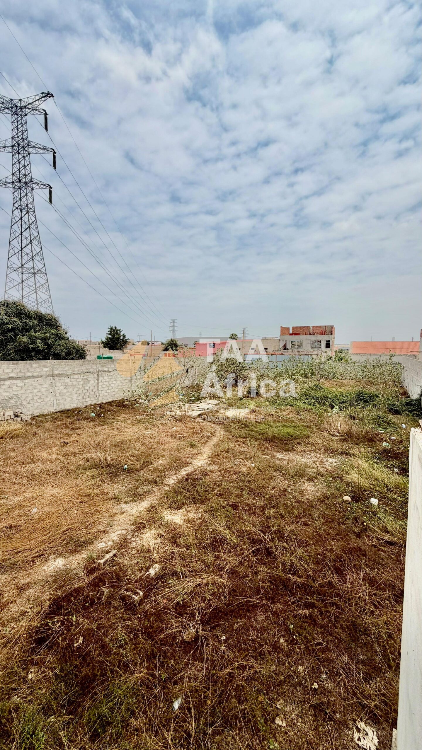TERRENO DE 1.200M2 NO BENFICA