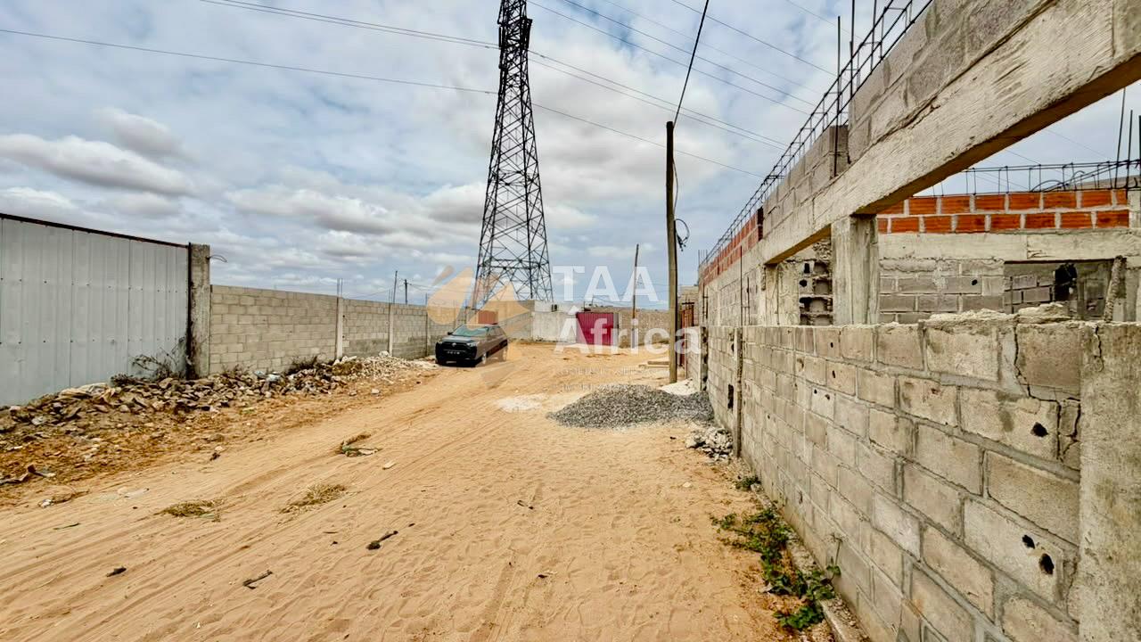 TERRENO NO BENFICA