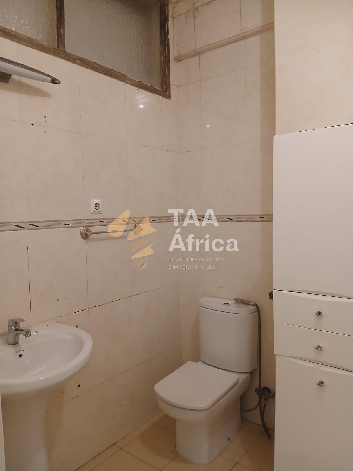 APARTAMENTO T2 NO ALVALADE