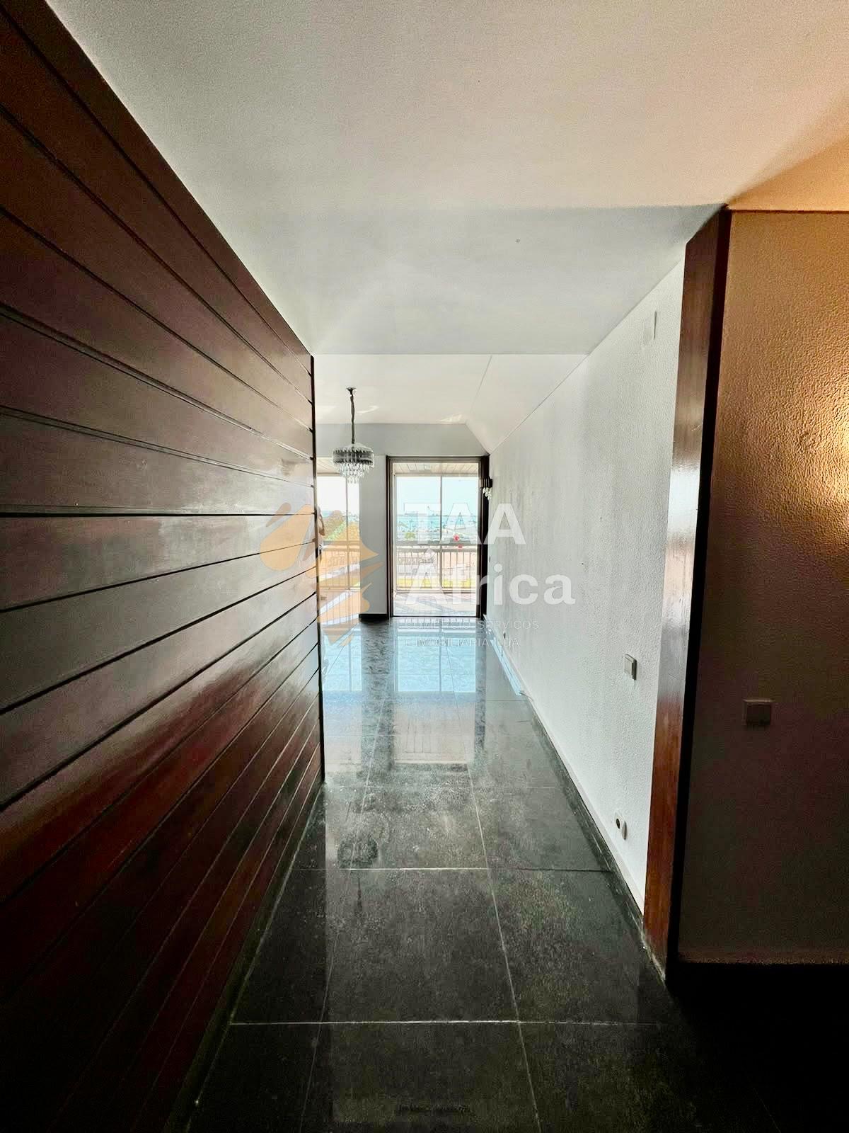 APARTAMENTO T3+1 NO EDIFÍCIO ATLÂNTICO – MARGINAL