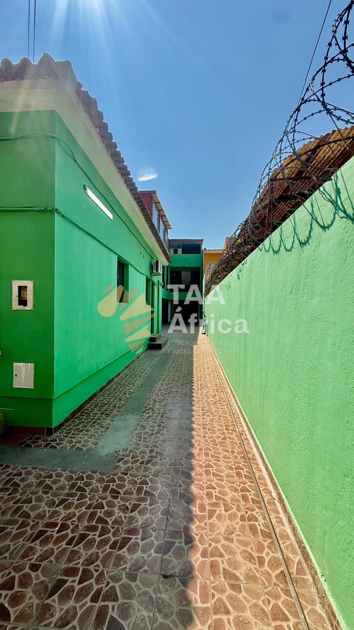 GUEST HOUSE NA VILA ALICE